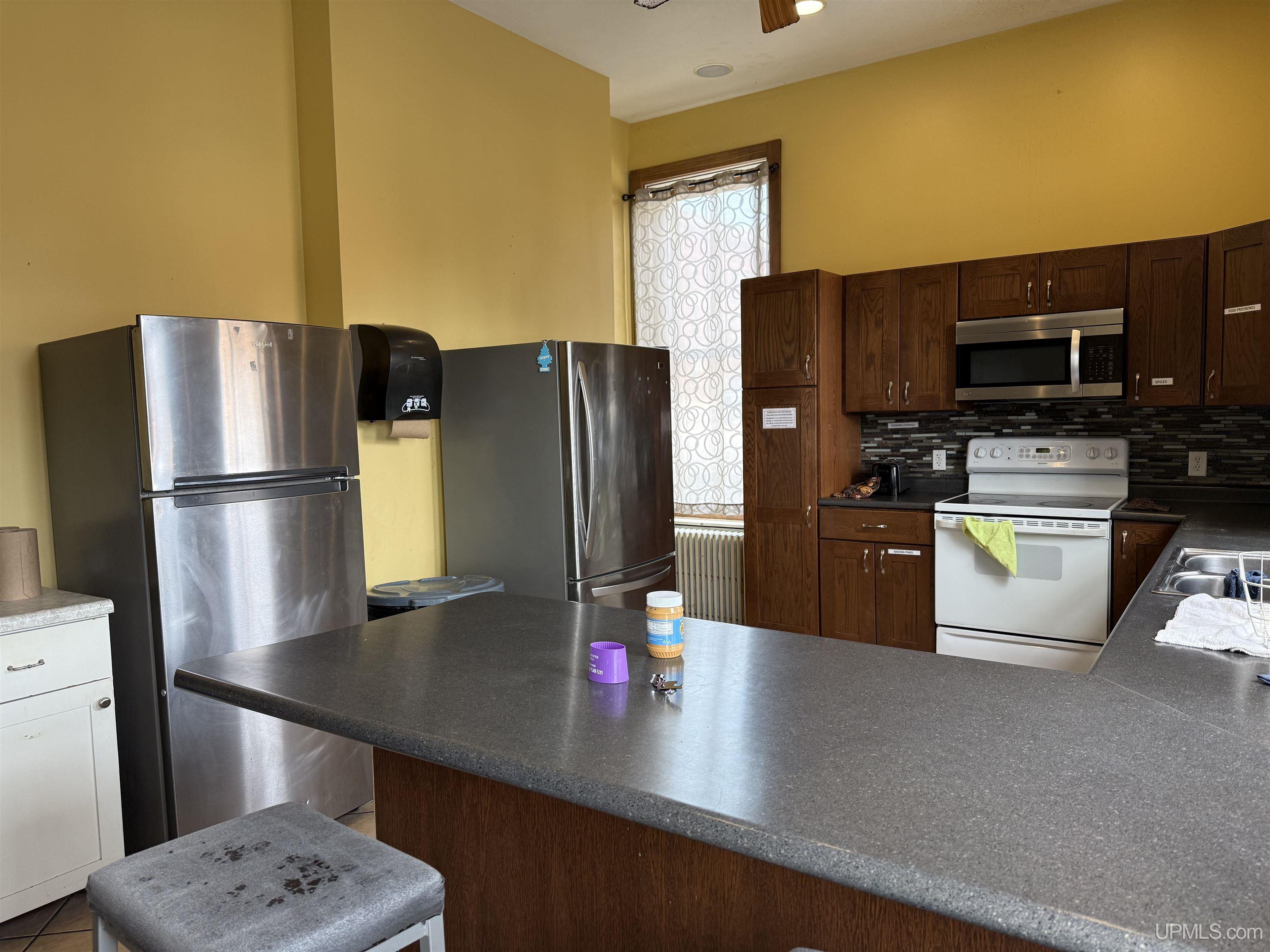 315 Reservation Street Property Photo 5