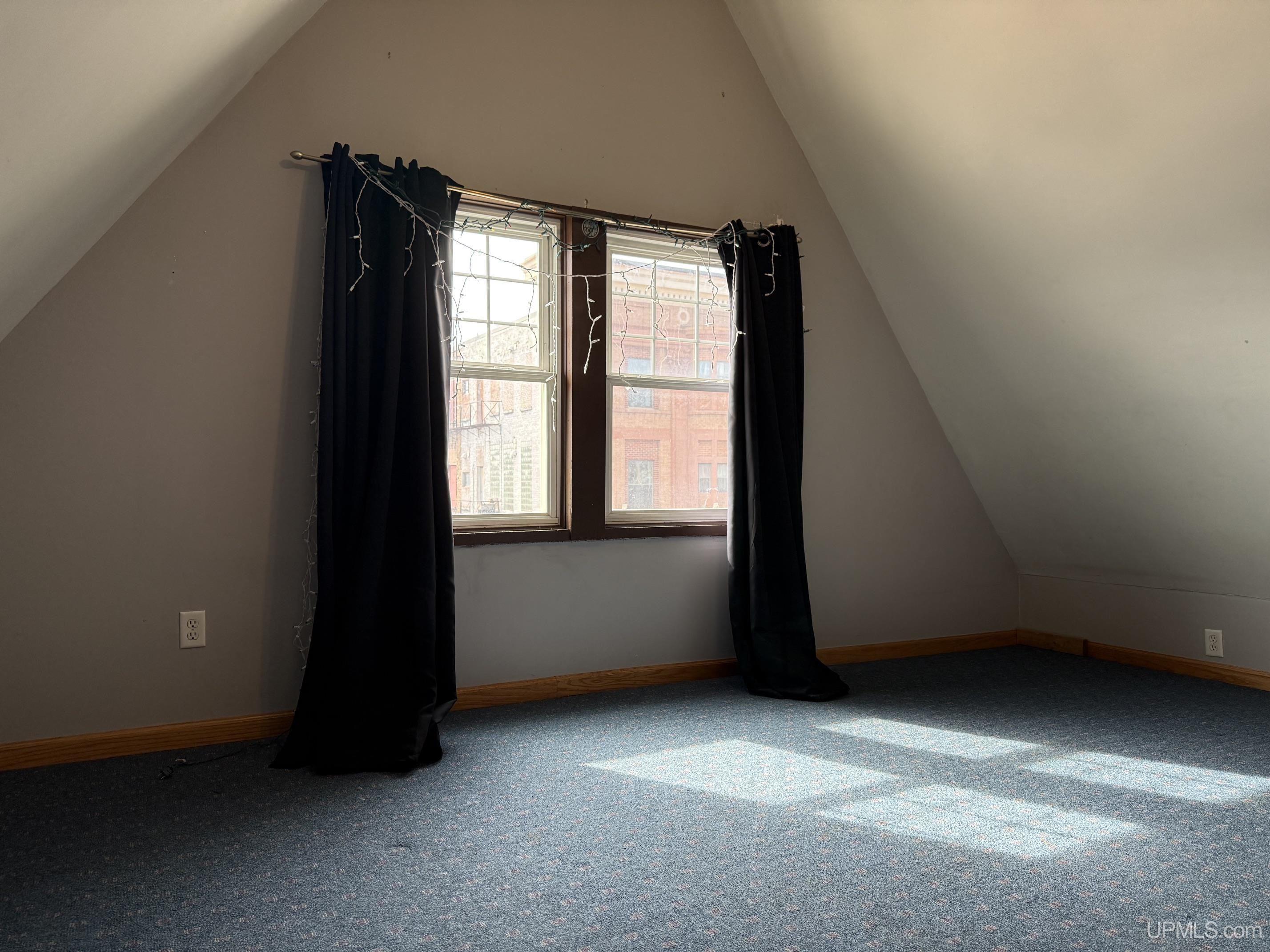 315 Reservation Street Property Photo 11