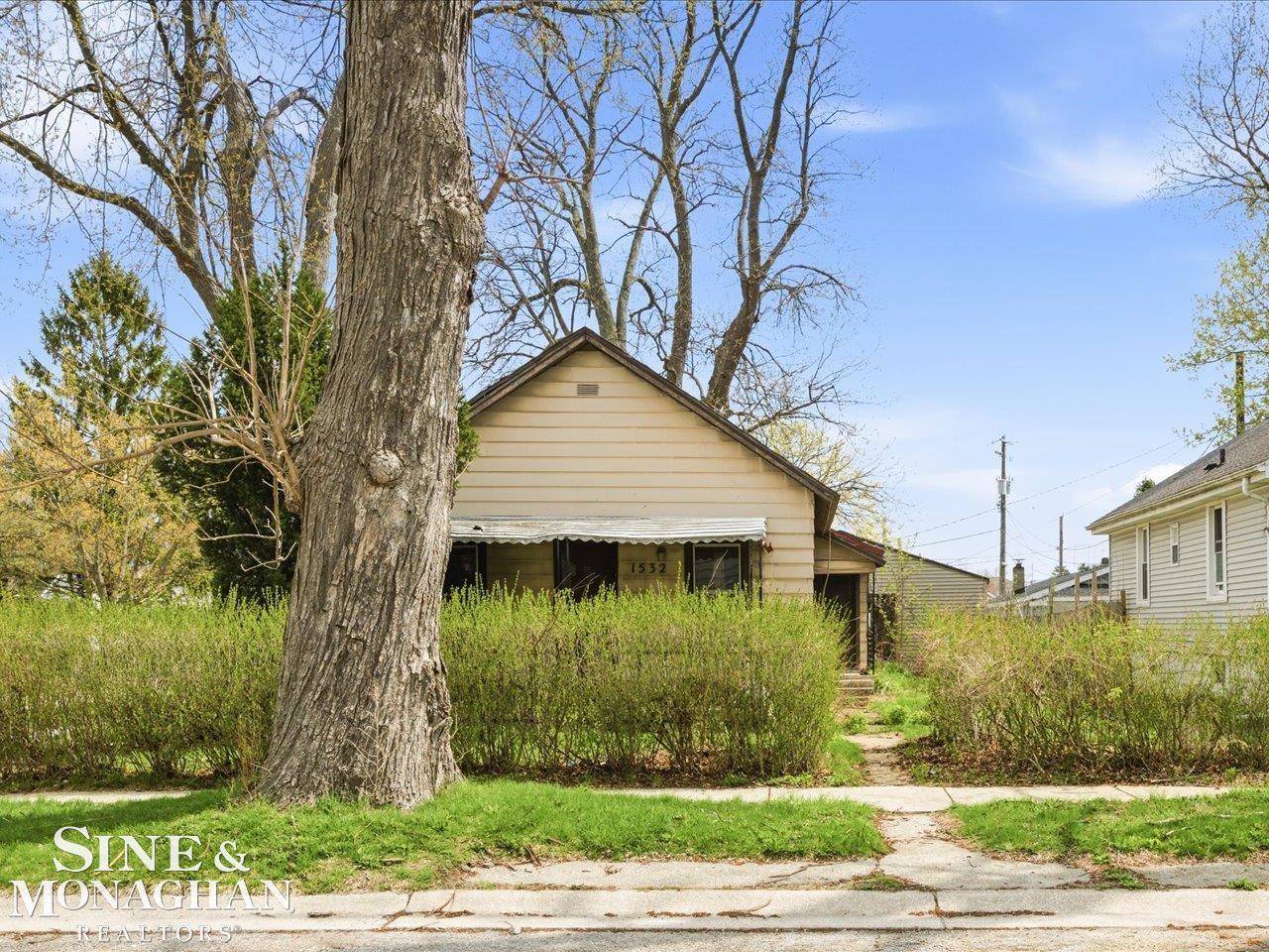 1532 Poplar Street Property Photo 1