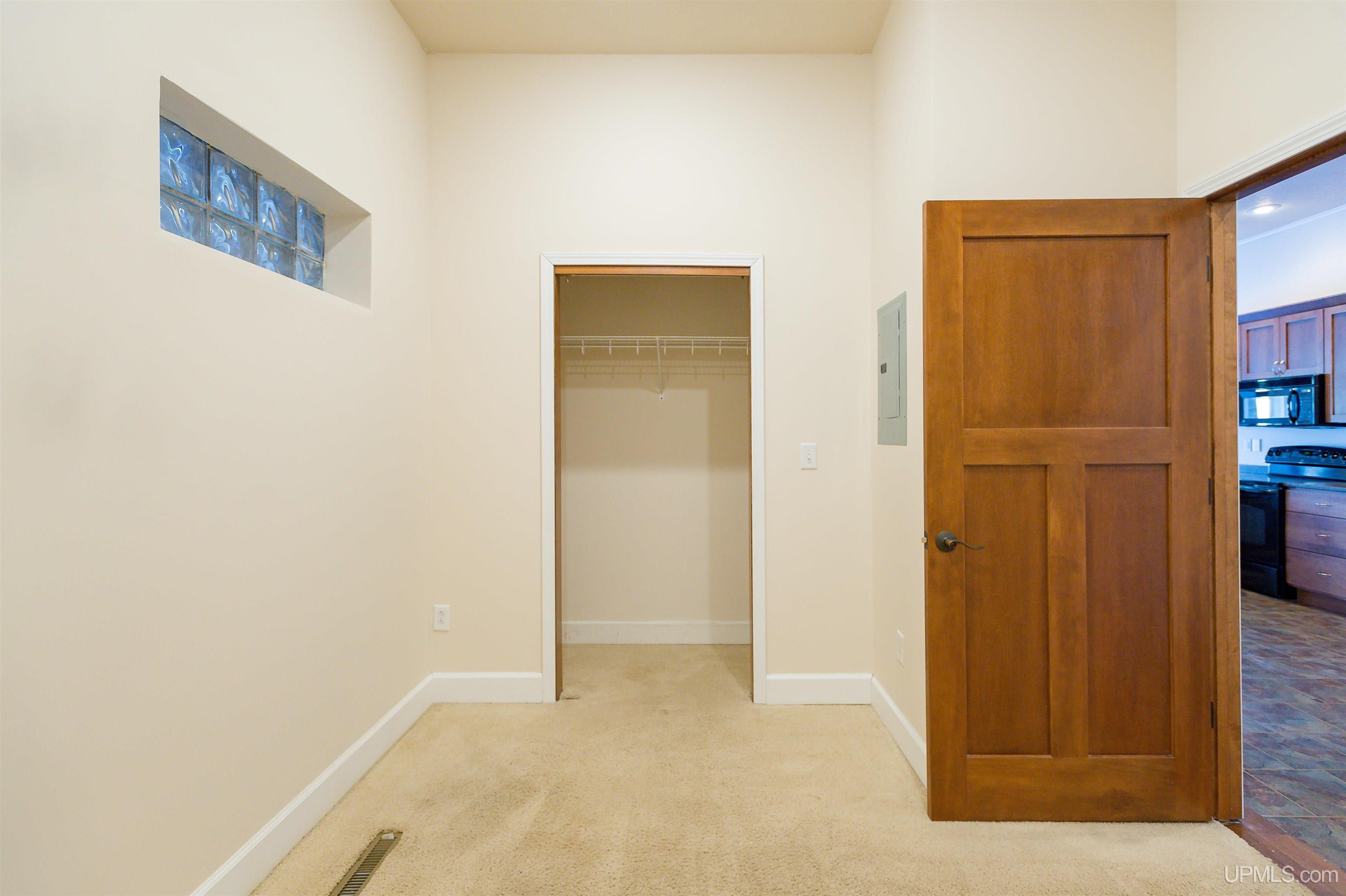 208 E Montezuma Avenue Property Photo 39