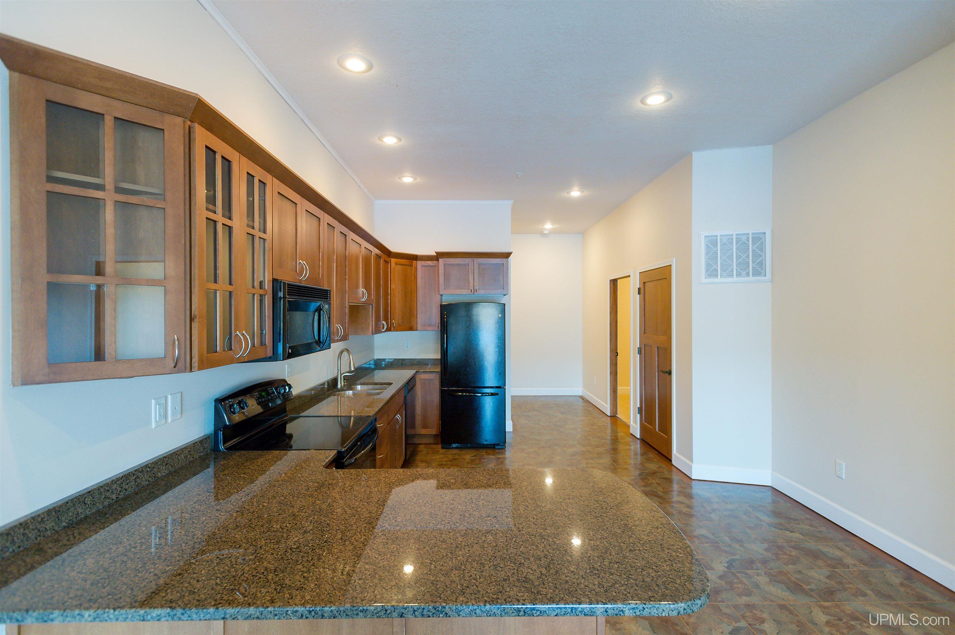208 E Montezuma Avenue Property Photo 42