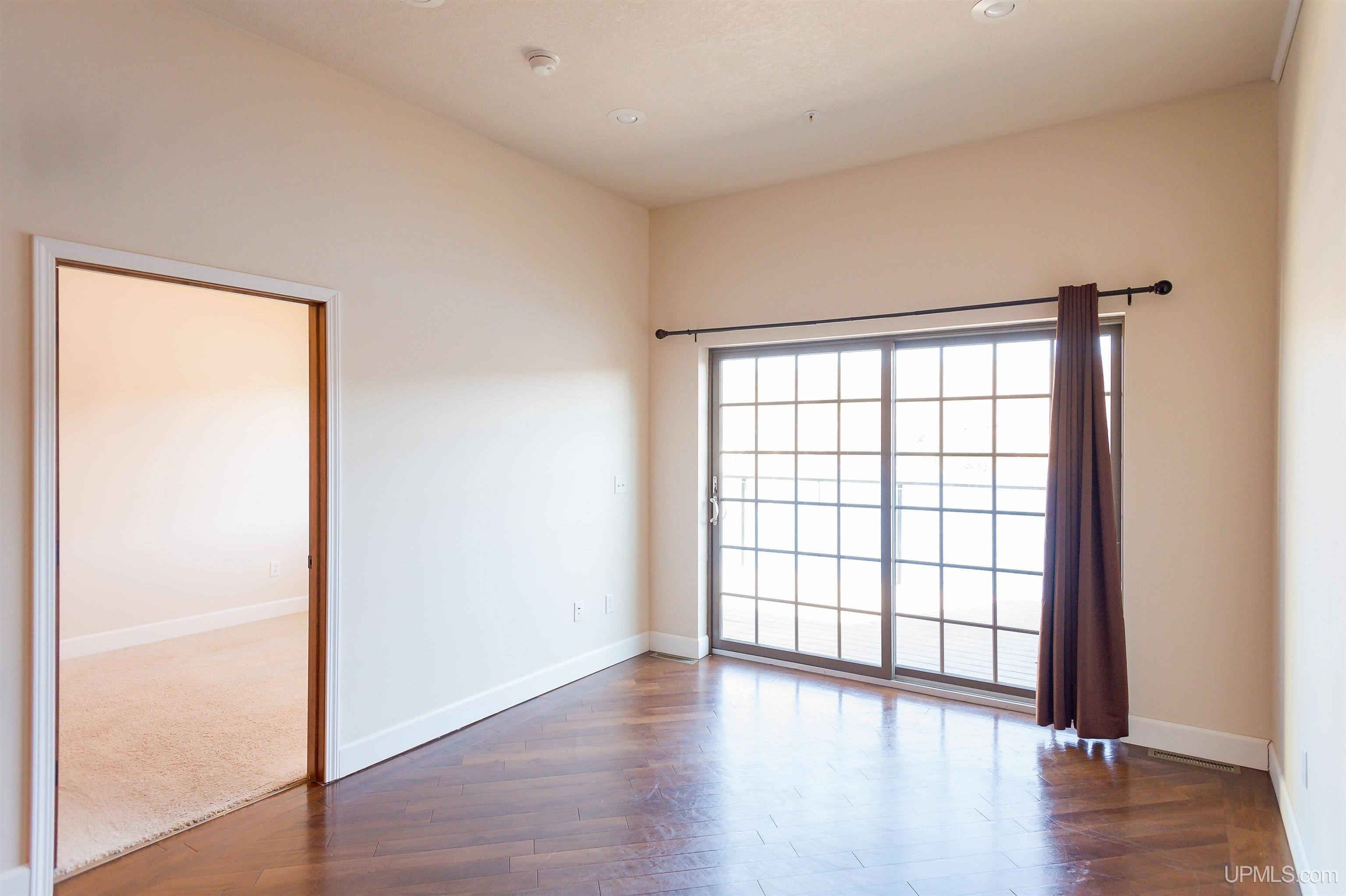 208 E Montezuma Avenue Property Photo 44