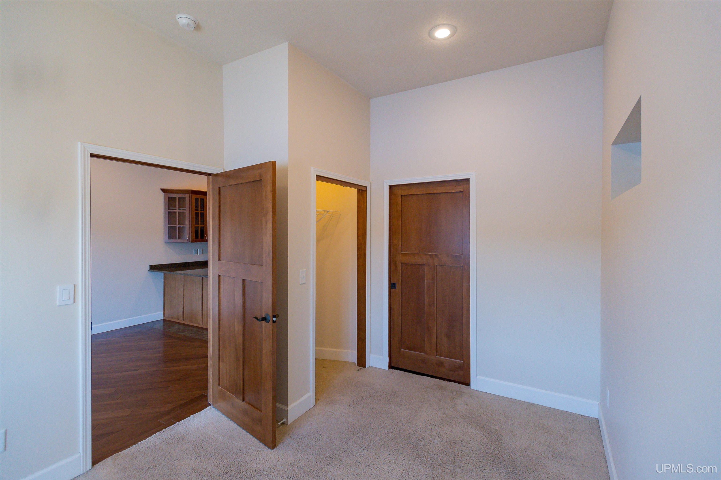 208 E Montezuma Avenue Property Photo 47