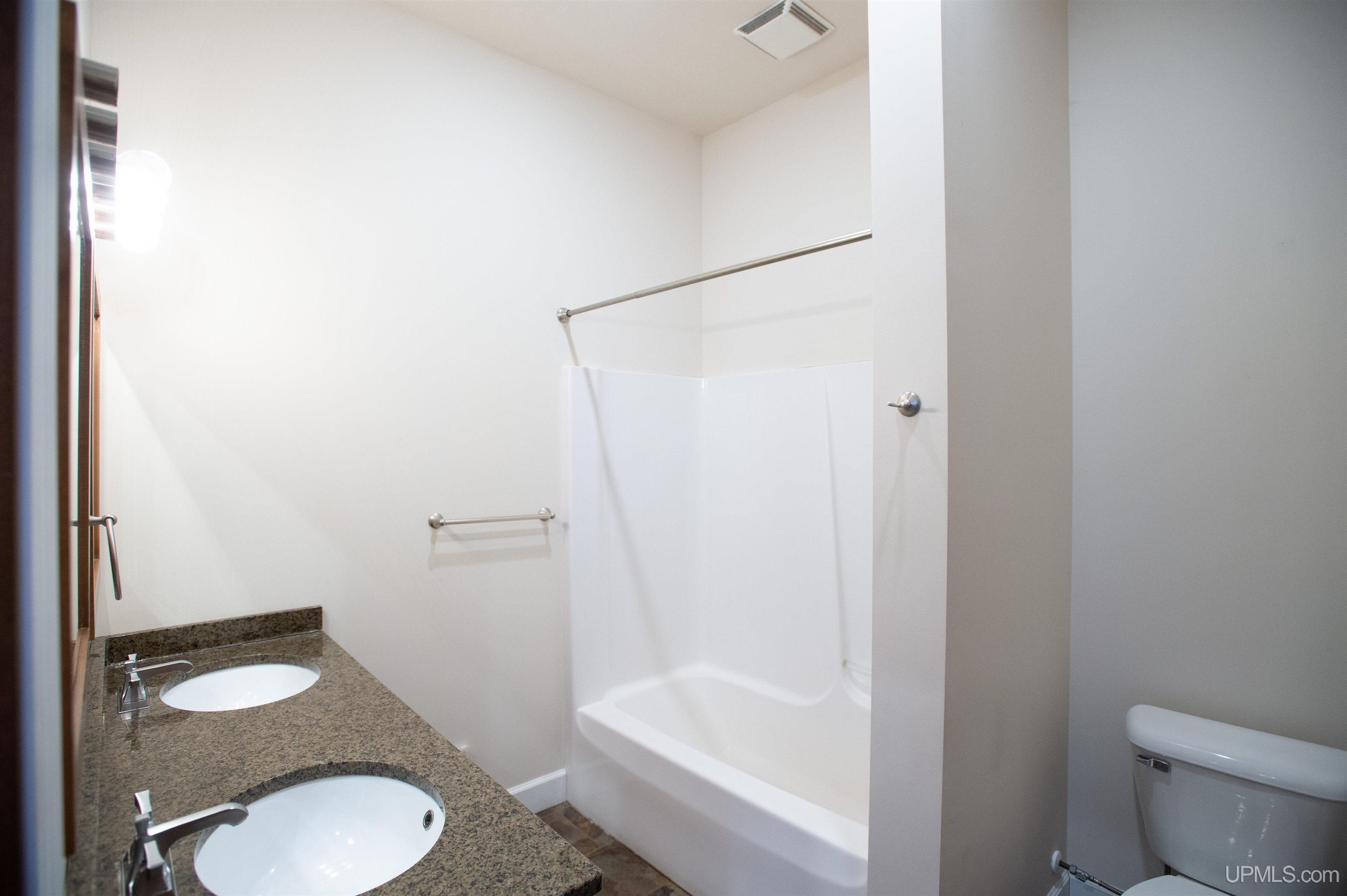 208 E Montezuma Avenue Property Photo 49