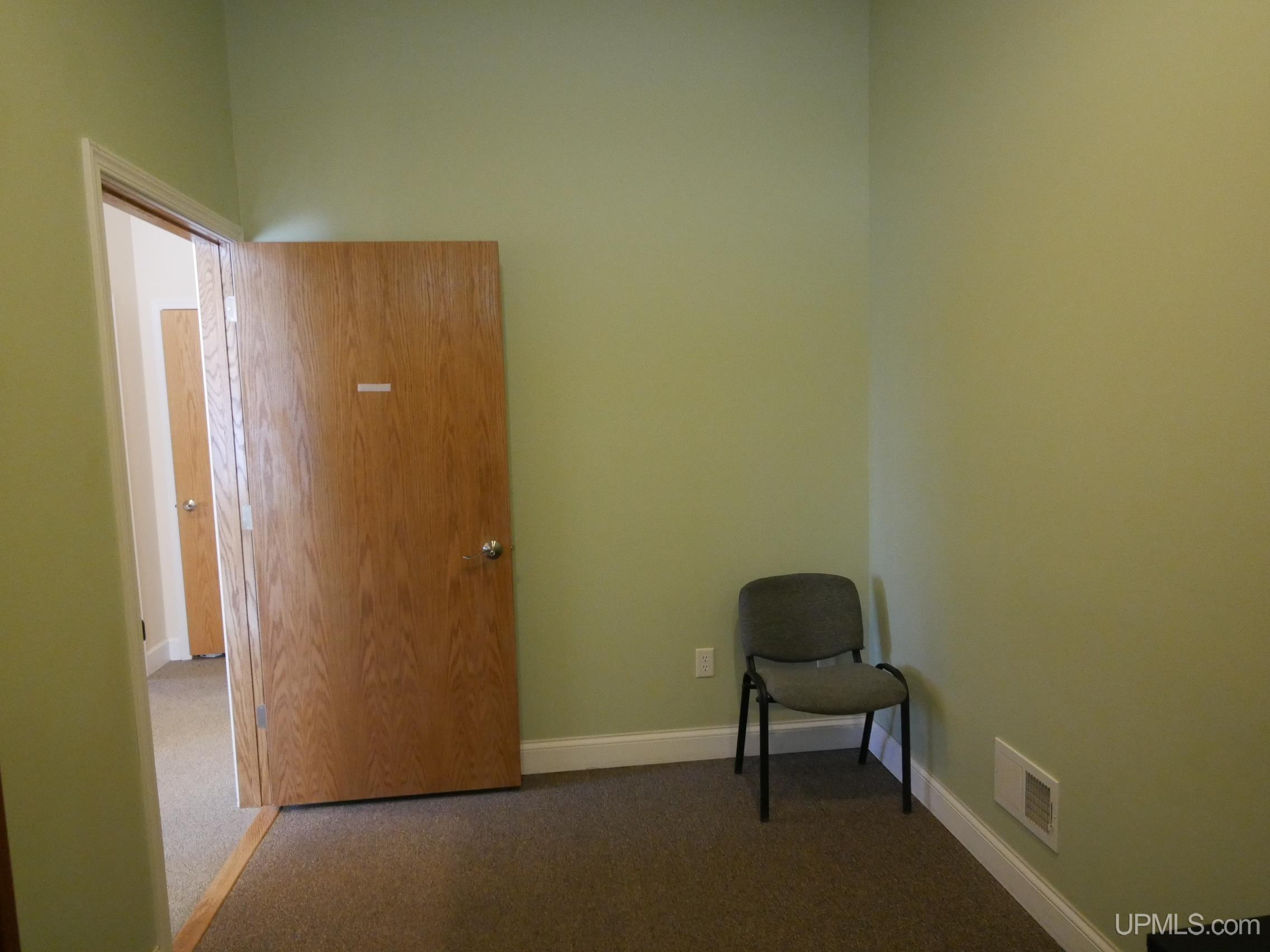 208 E Montezuma Avenue Property Photo 57