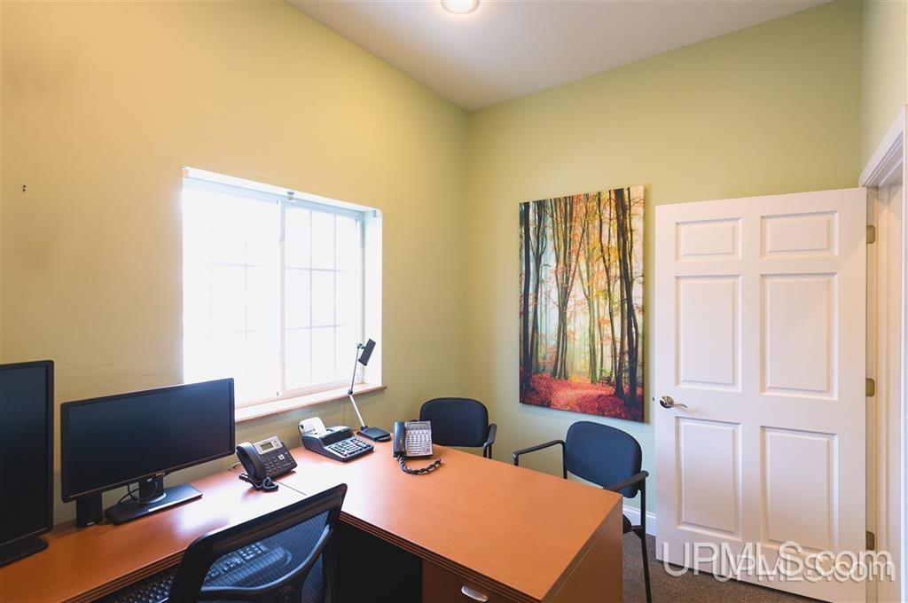 208 E Montezuma Avenue Property Photo 63