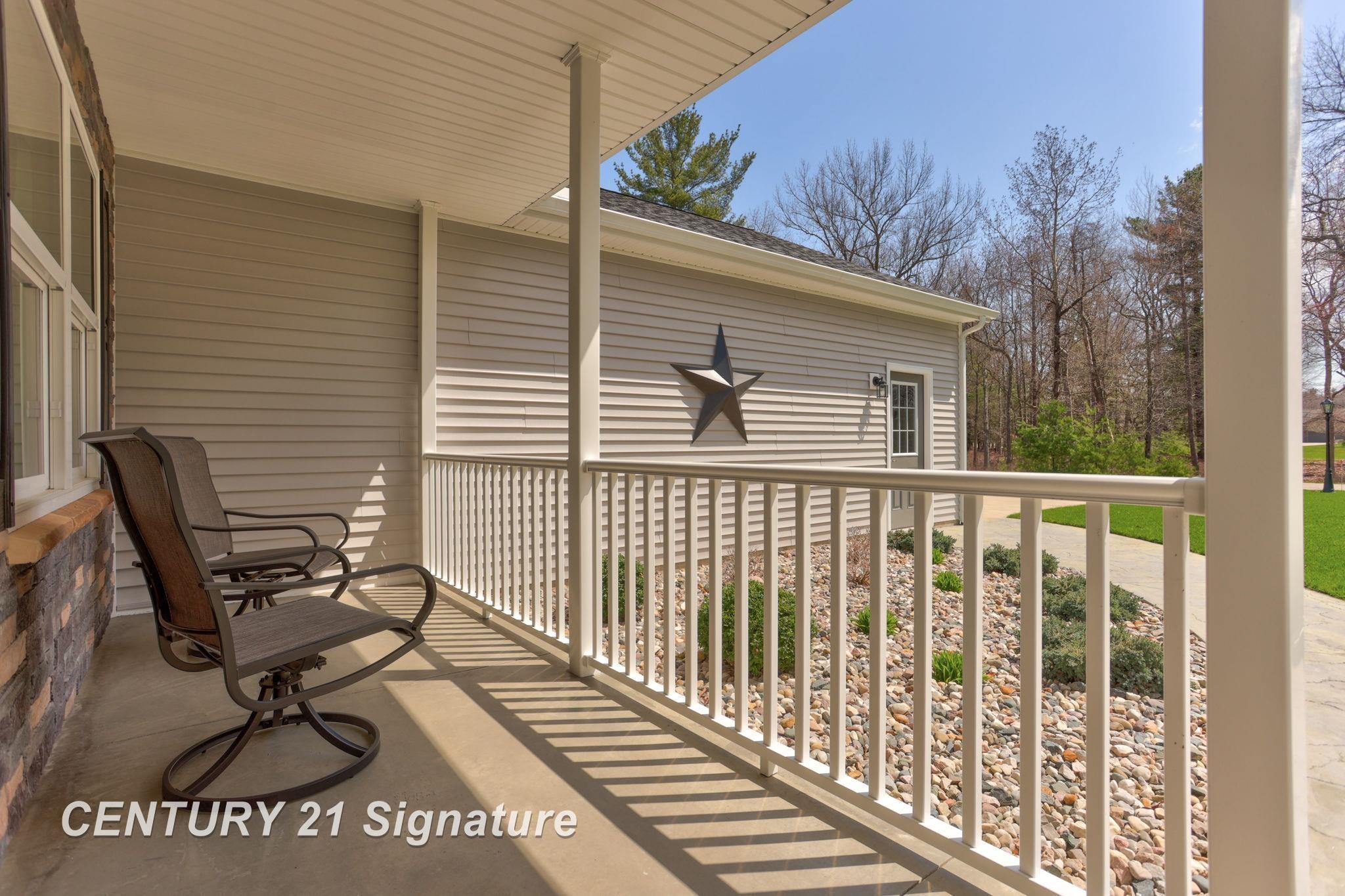 5728 Tipperary Drive Property Photo 9
