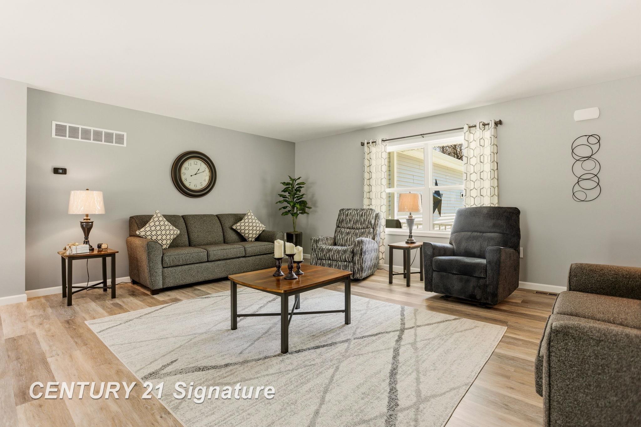 5728 Tipperary Drive Property Photo 12