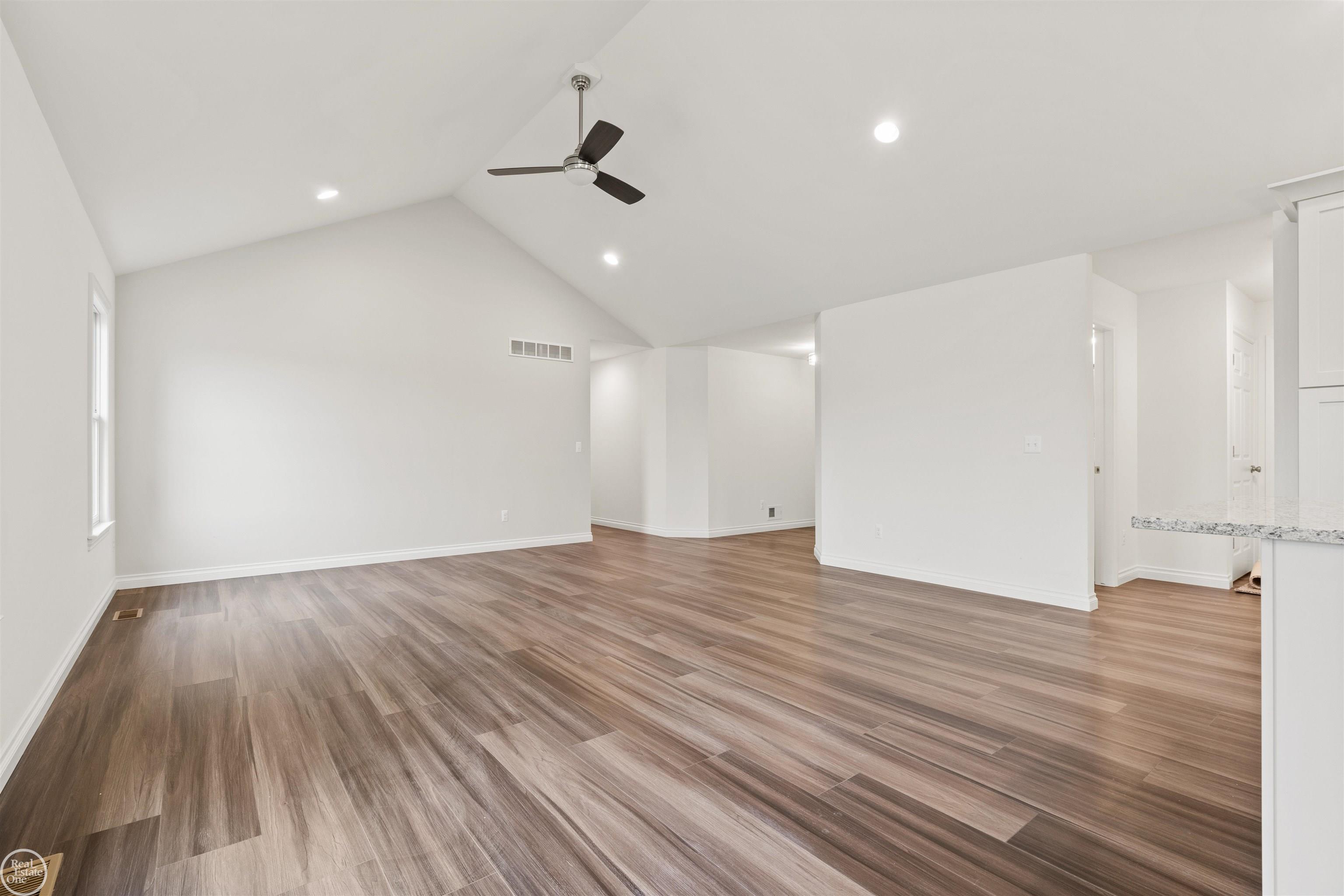 2 Riley Road Property Photo 5