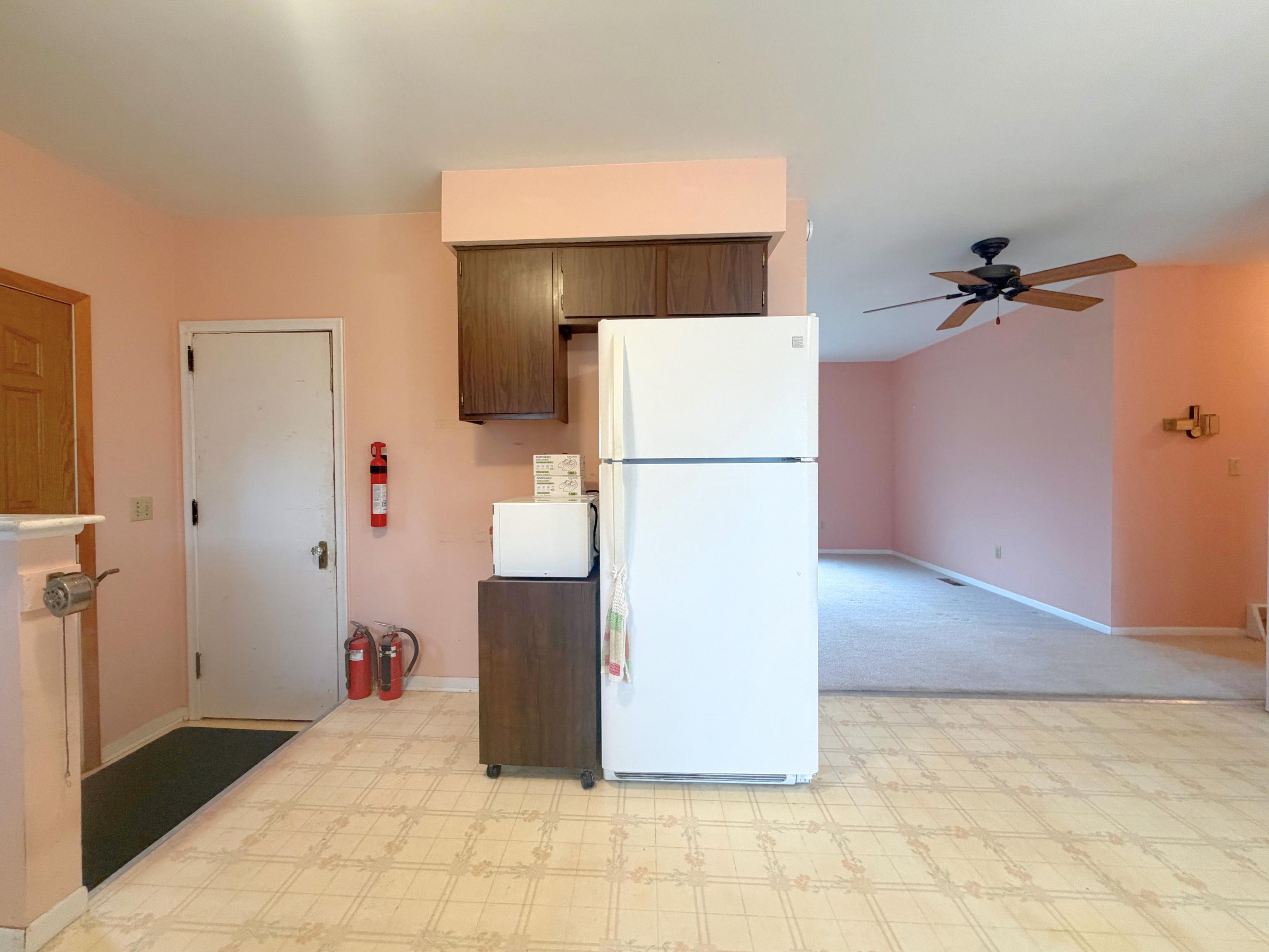 1920 Circle Drive Property Photo 8