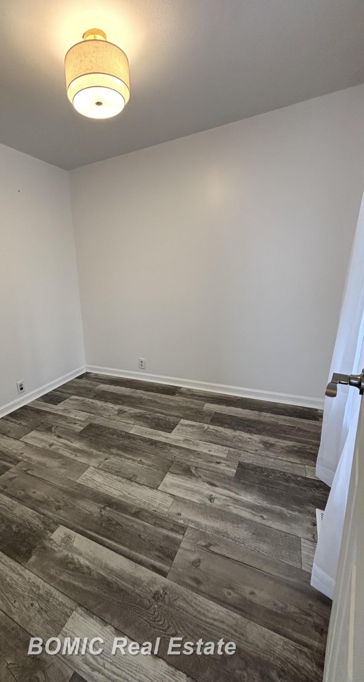 537 Chestnut Street Property Photo 14