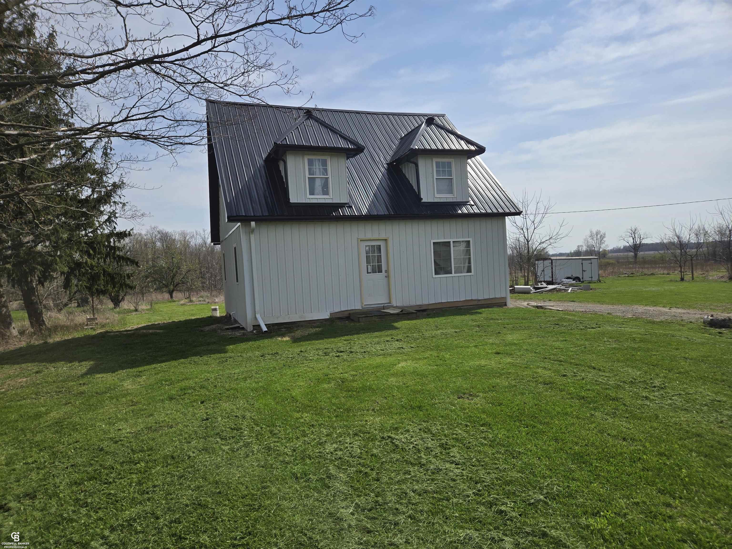 16433 Dudley Road Property Photo 2