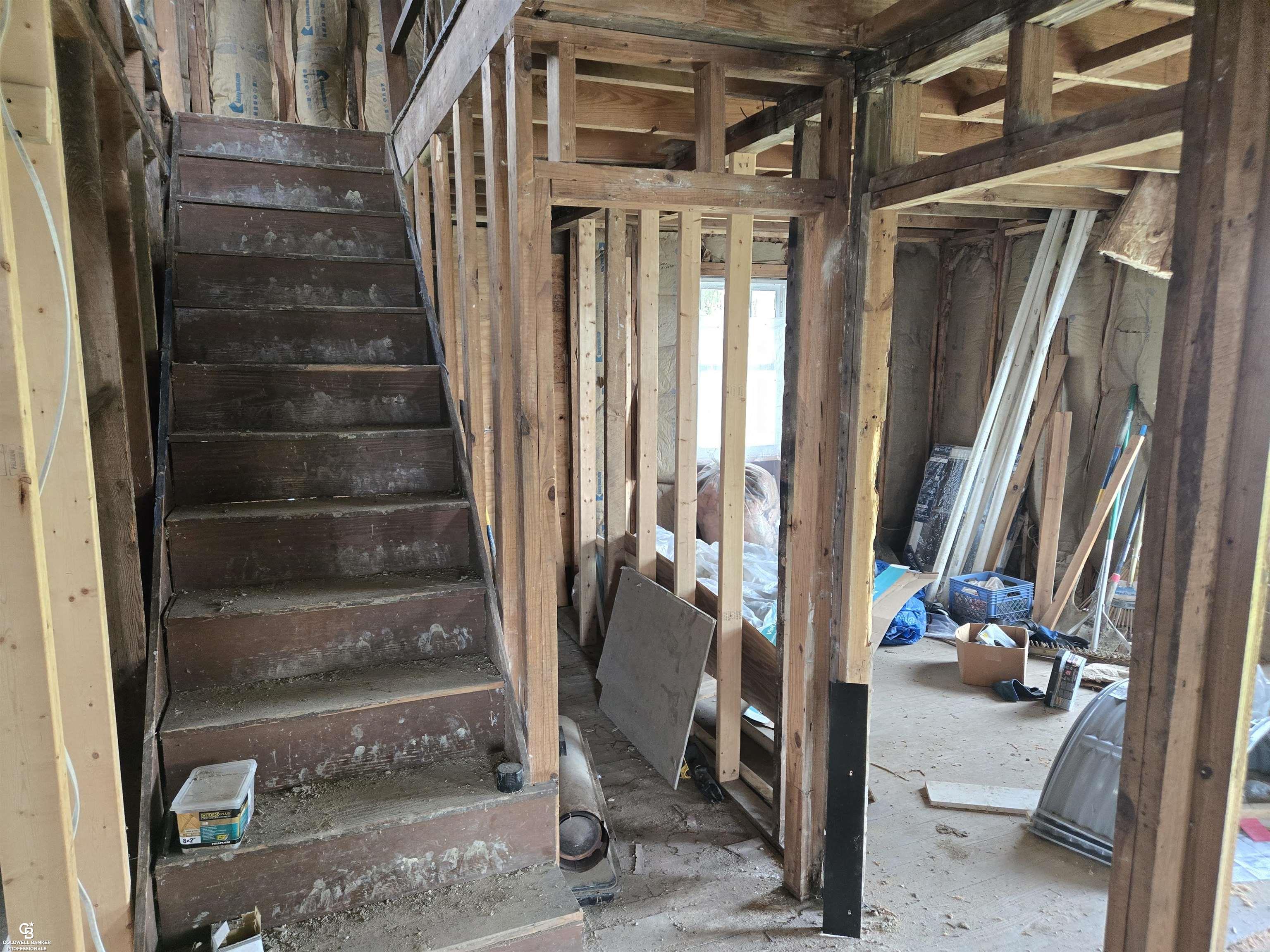 16433 Dudley Road Property Photo 16