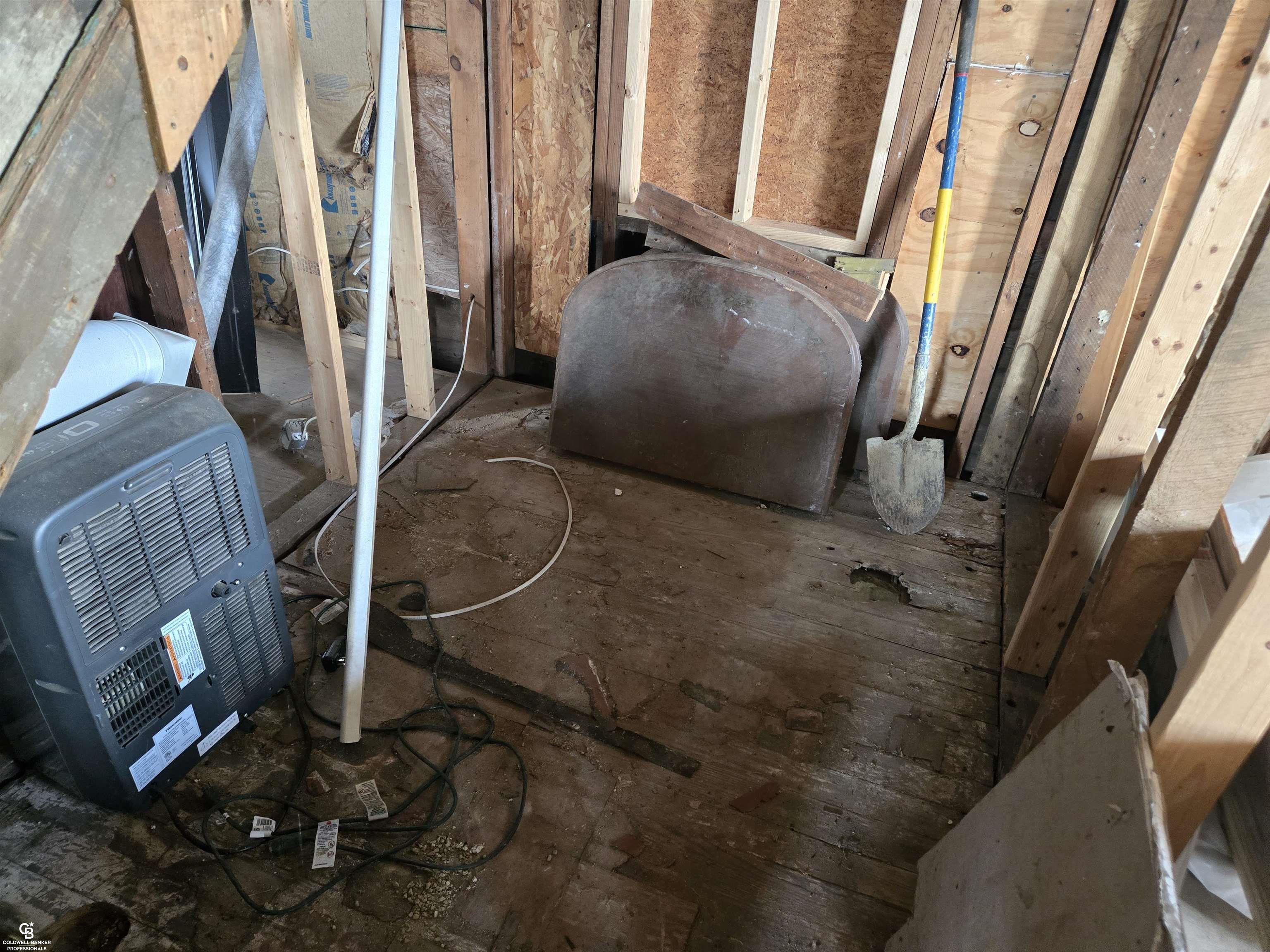 16433 Dudley Road Property Photo 19