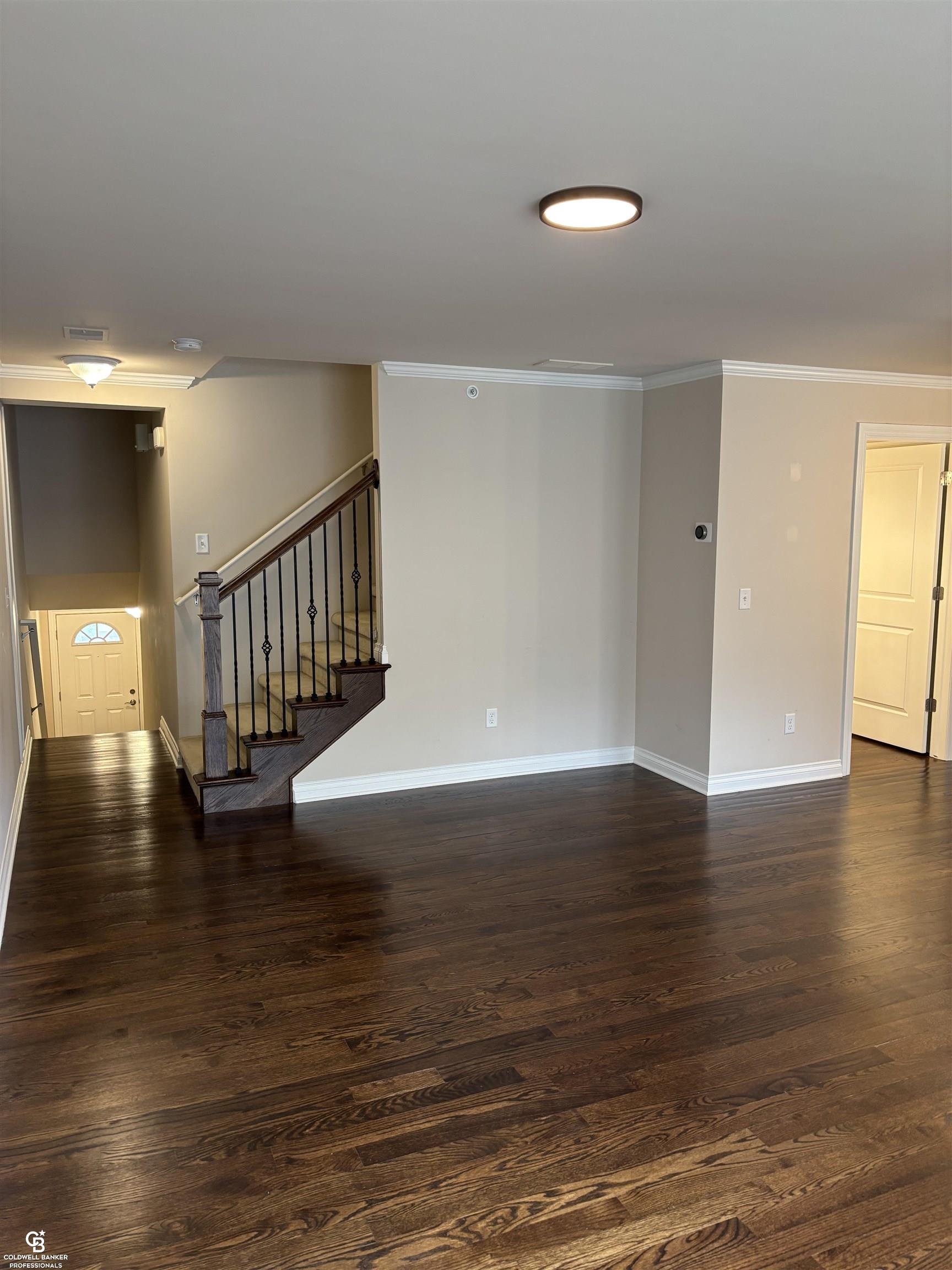 13113 Woodridge Circle Property Photo 6