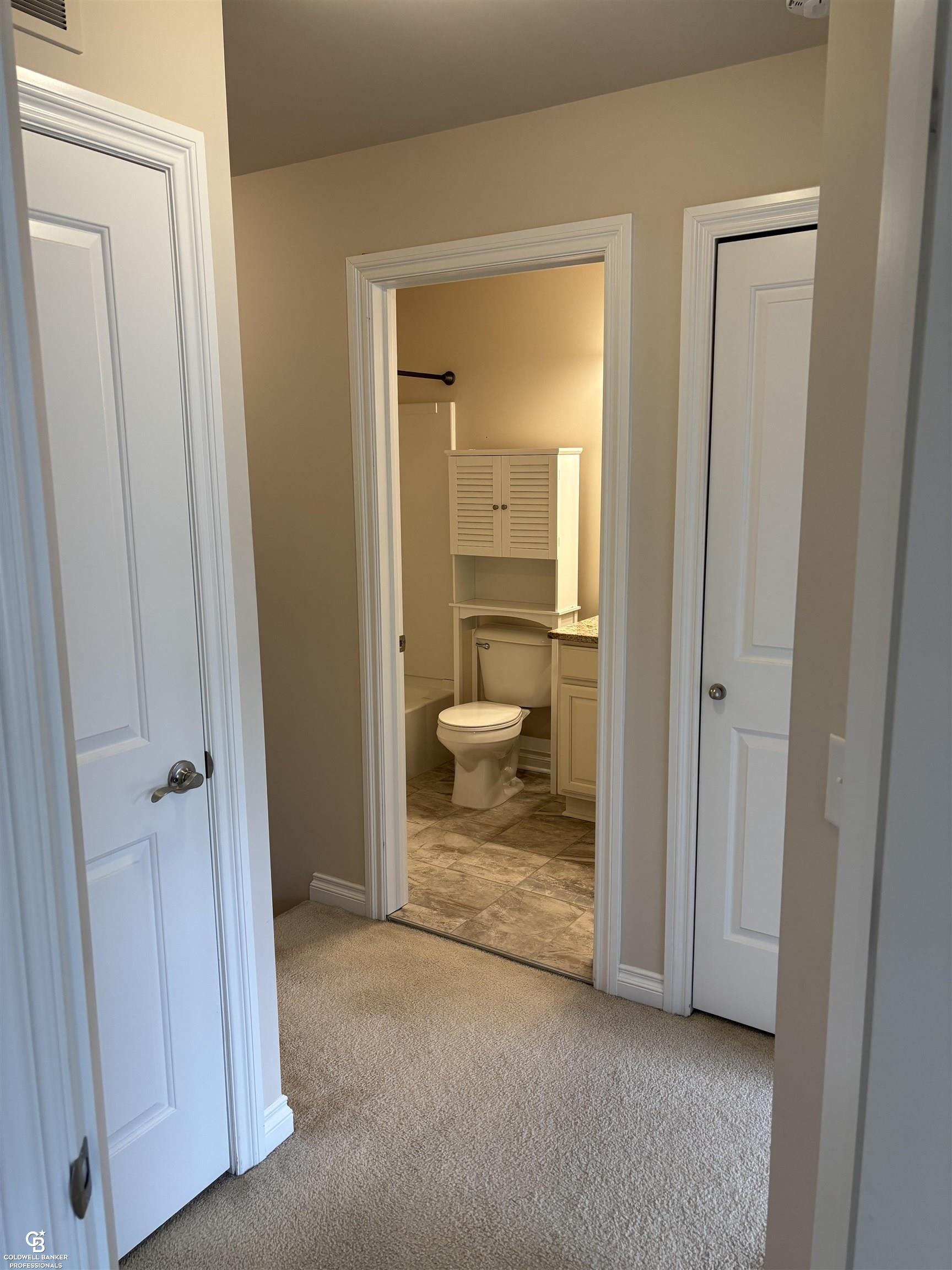 13113 Woodridge Circle Property Photo 9
