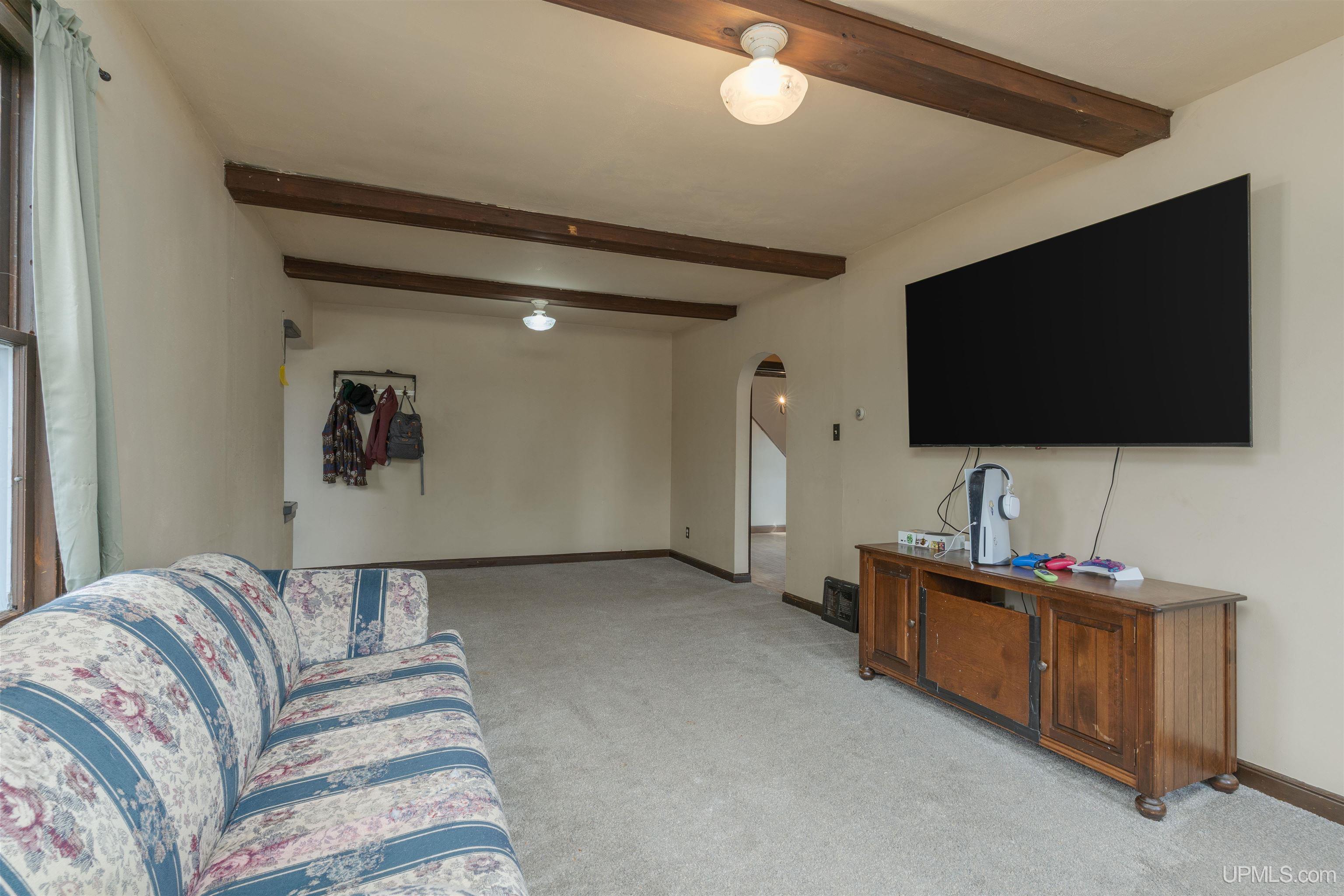 645 E Hunter Road Property Photo 11