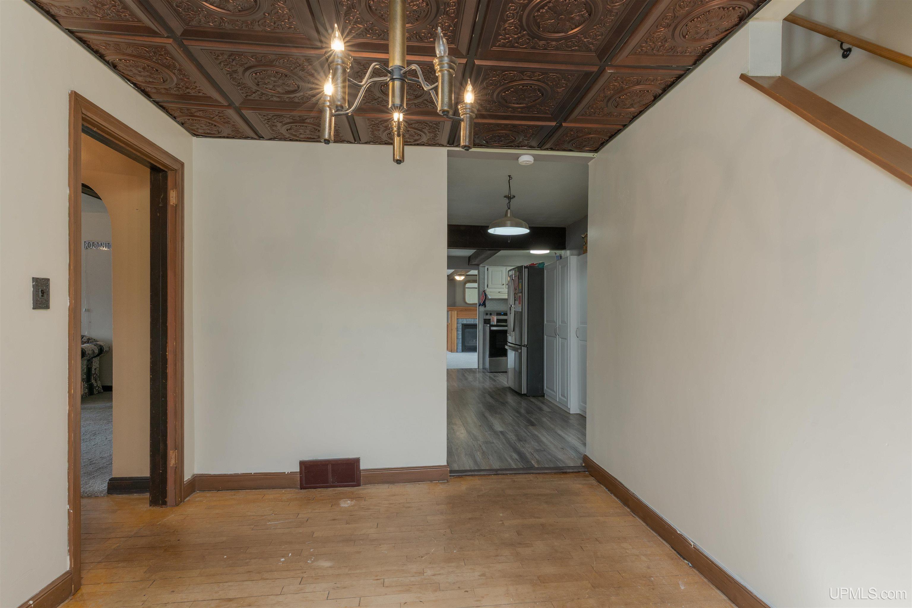 645 E Hunter Road Property Photo 17