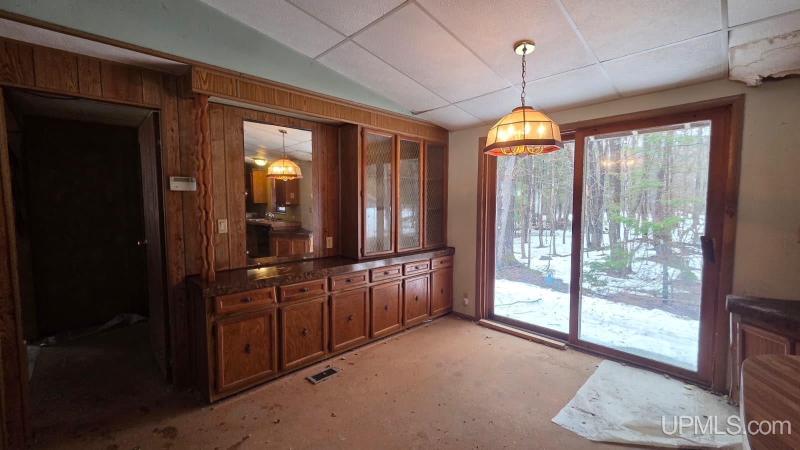 7122 Maple Grove Road Property Photo 10