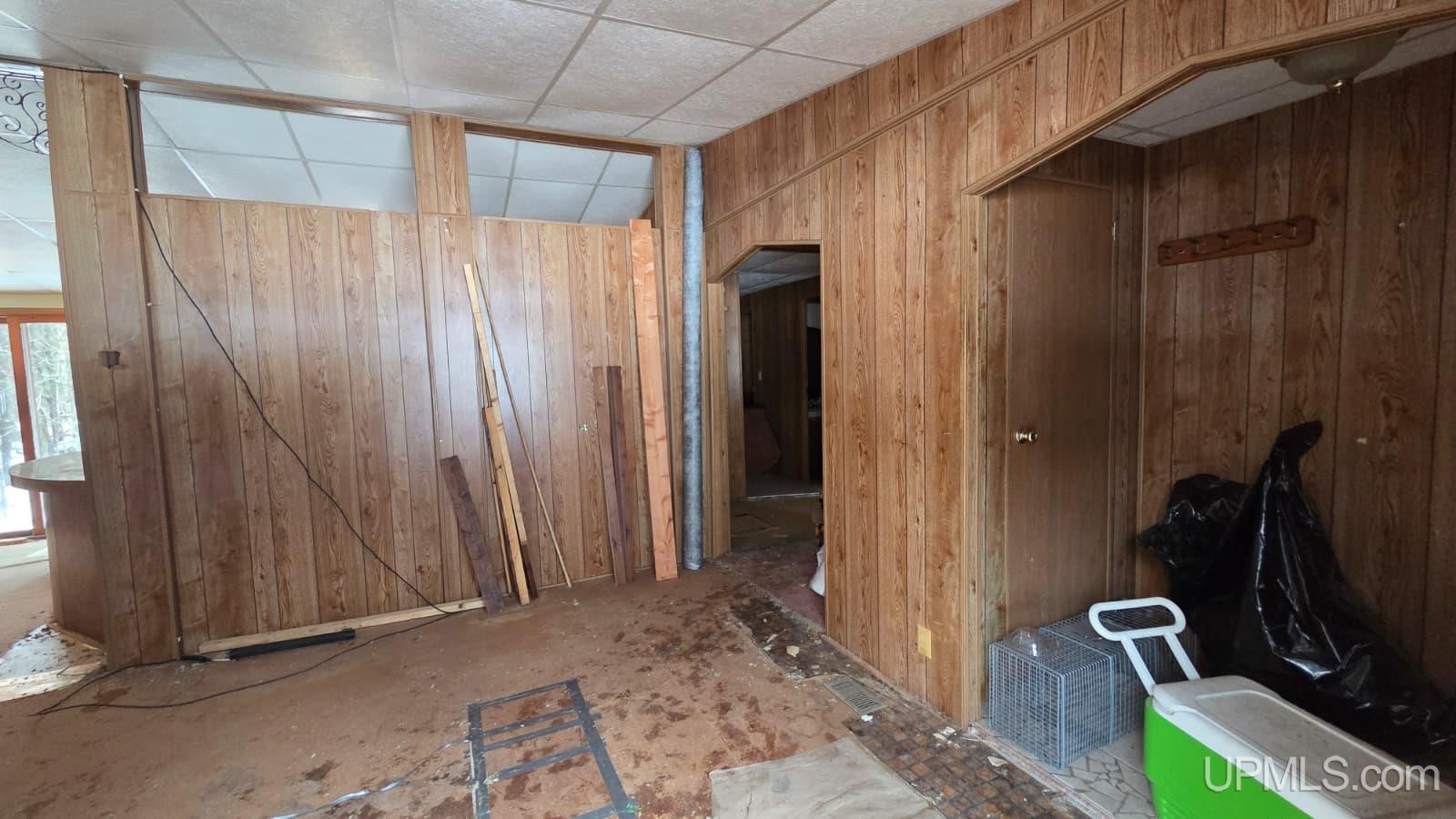 7122 Maple Grove Road Property Photo 14