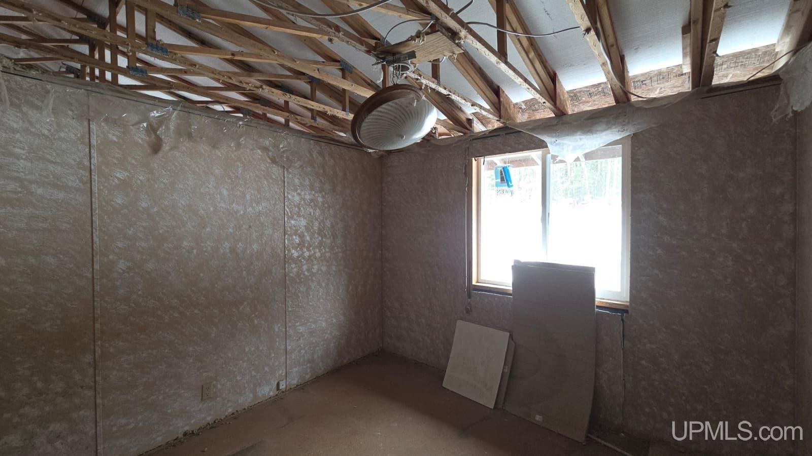 7122 Maple Grove Road Property Photo 18