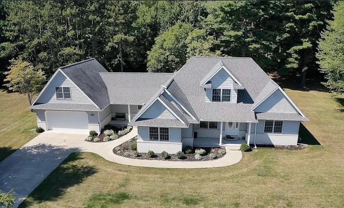 5605 N Shore Road Property Photo 1