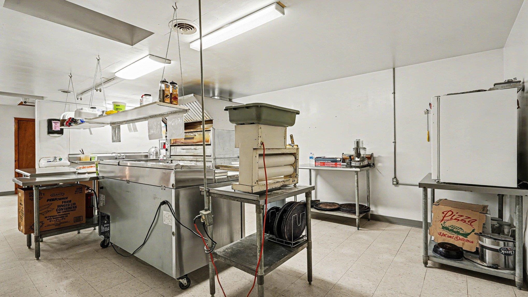 2161 N Meridian Road Property Photo 10