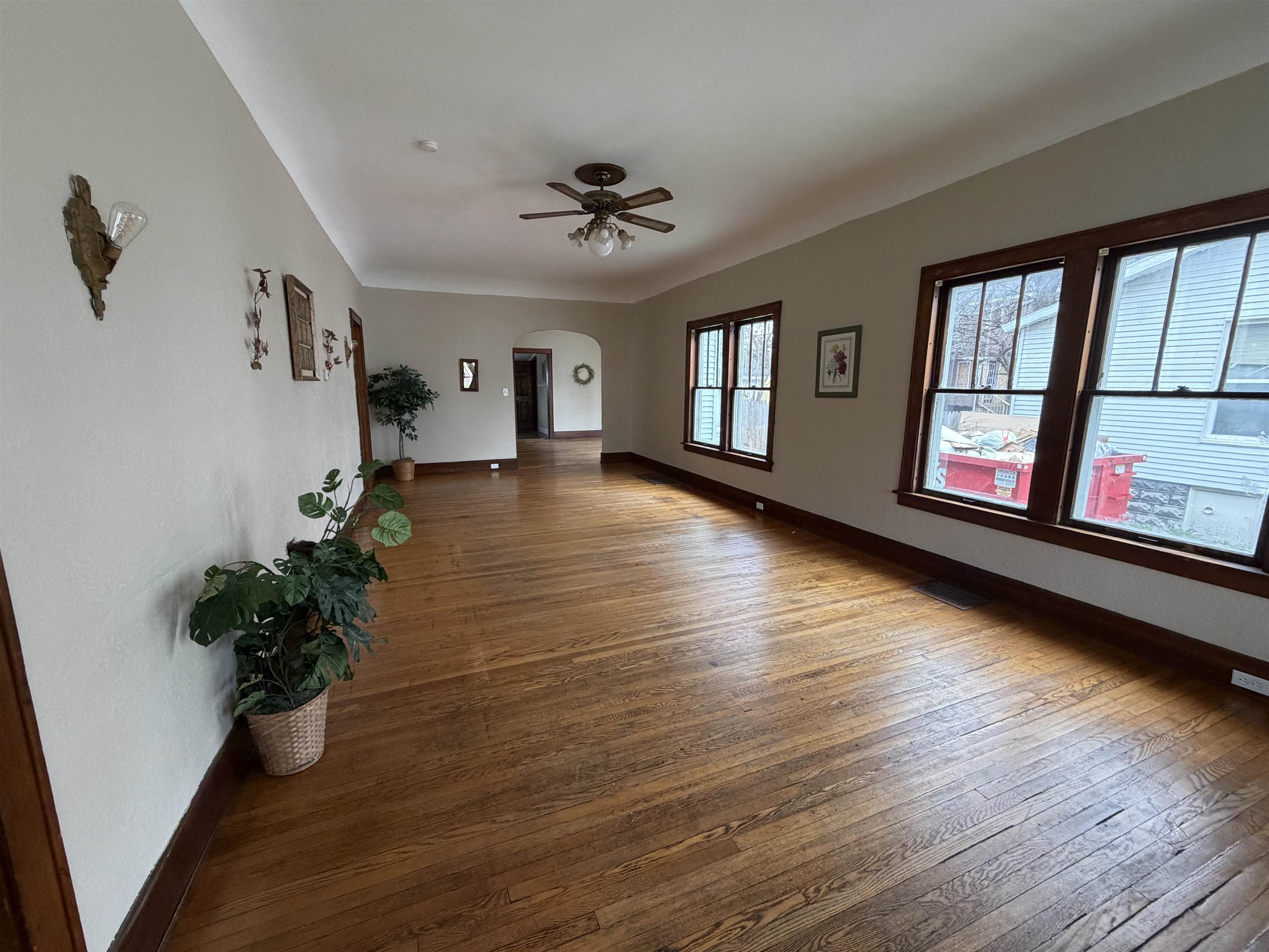504 N Catherine Street Property Photo 2