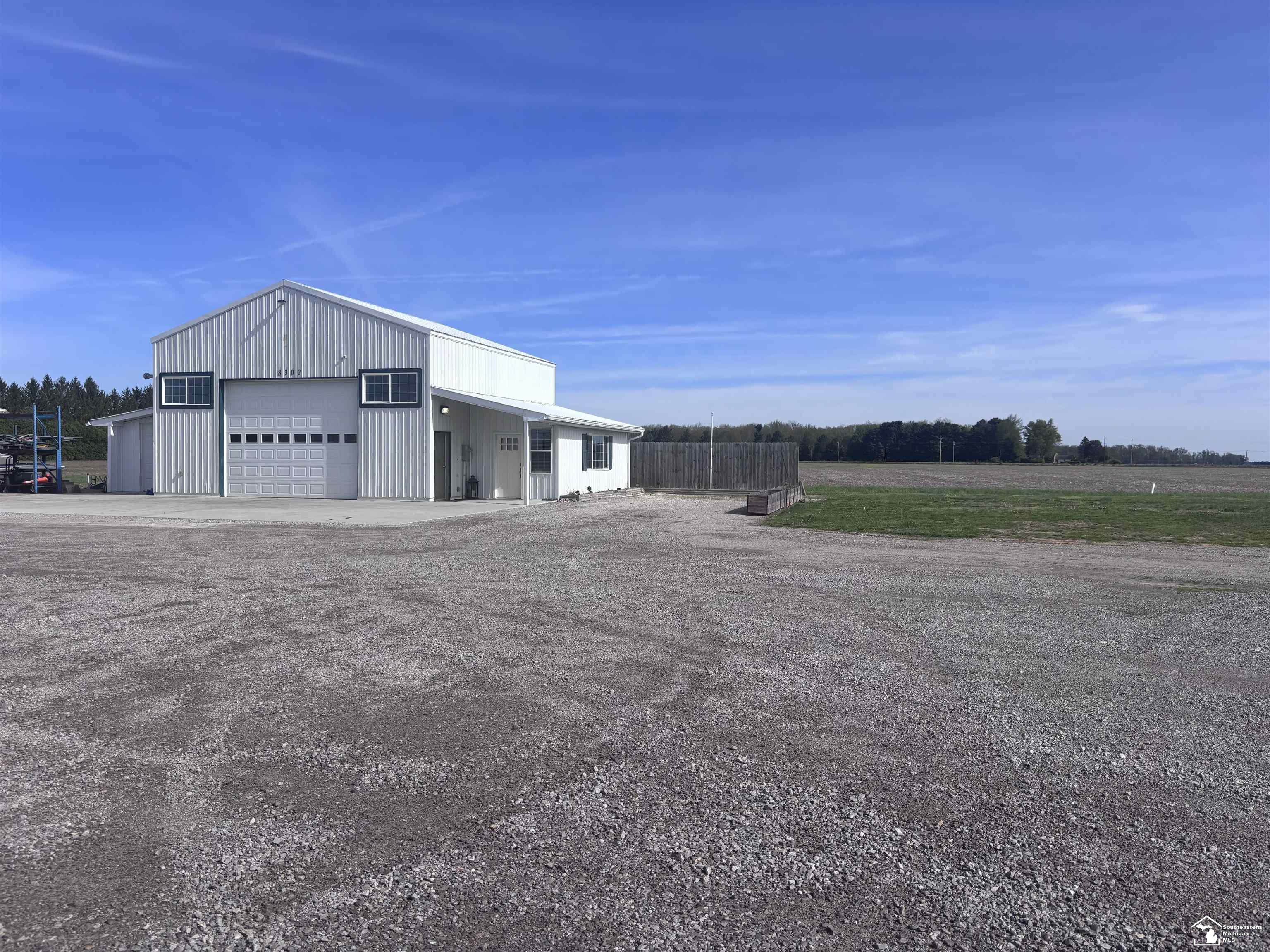 8302 E Us 223 Highway Property Photo 1
