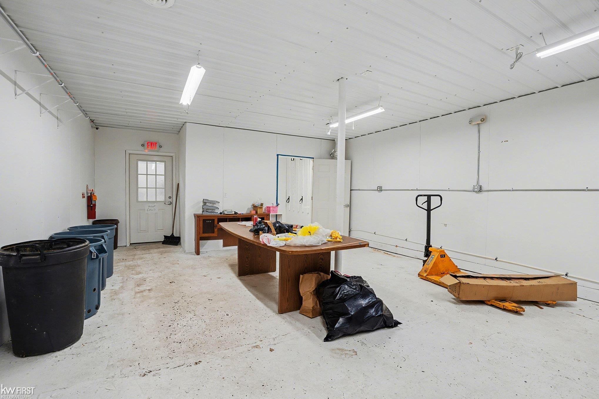 407 West Center Street Property Photo 18