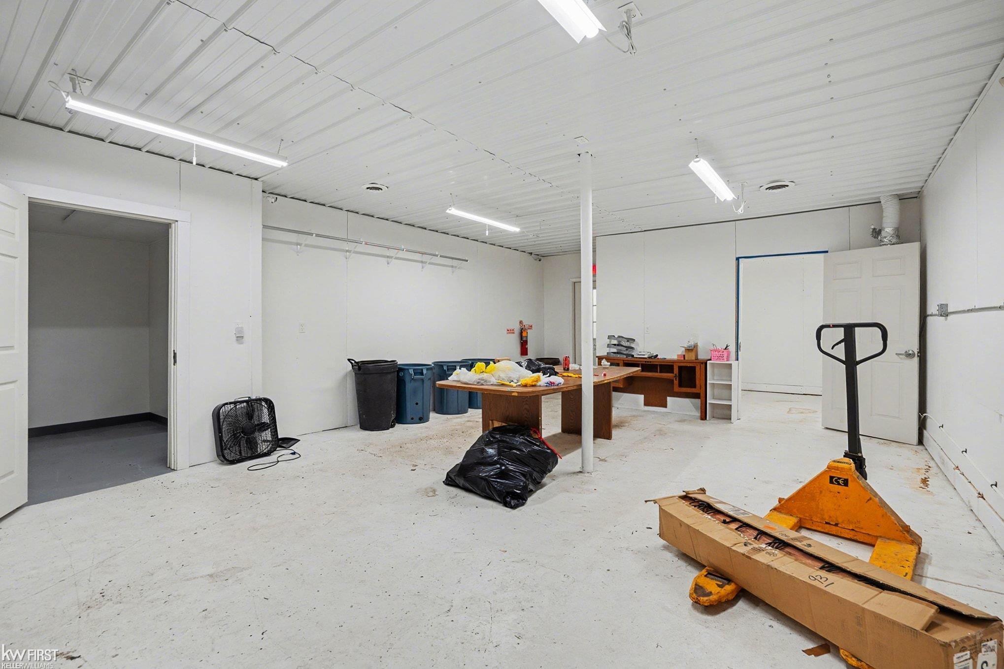 407 West Center Street Property Photo 19