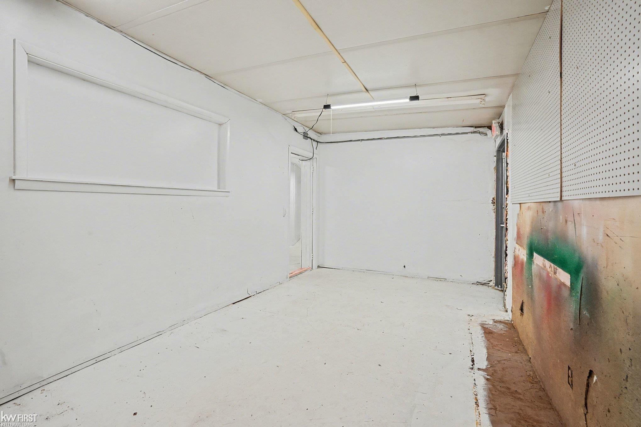 407 West Center Street Property Photo 32