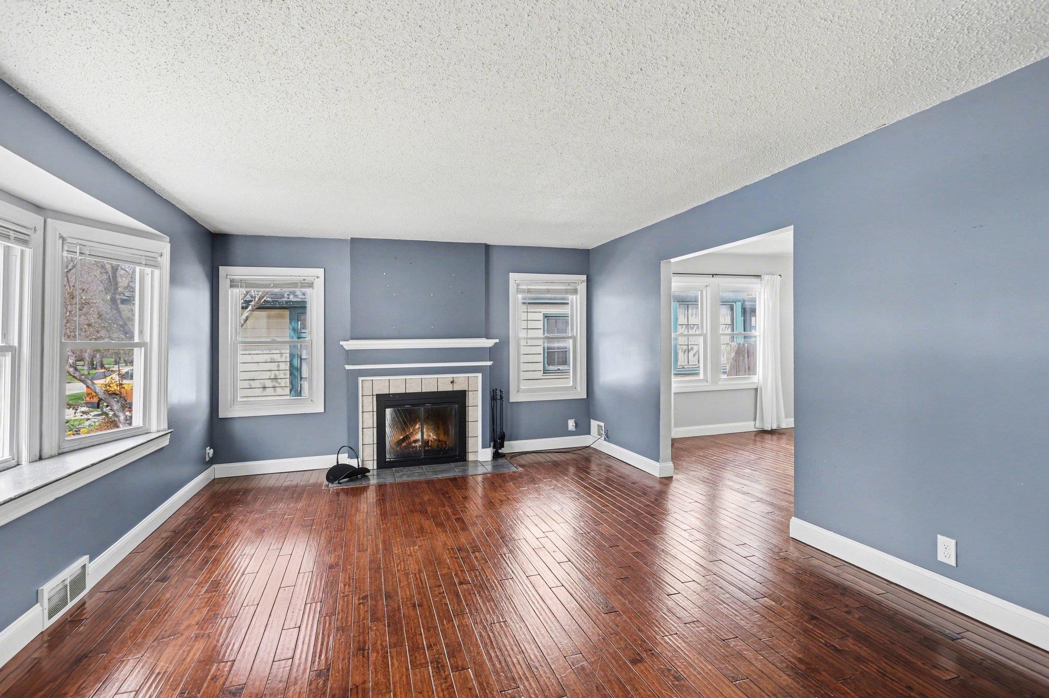 310 Green Avenue Property Photo 3
