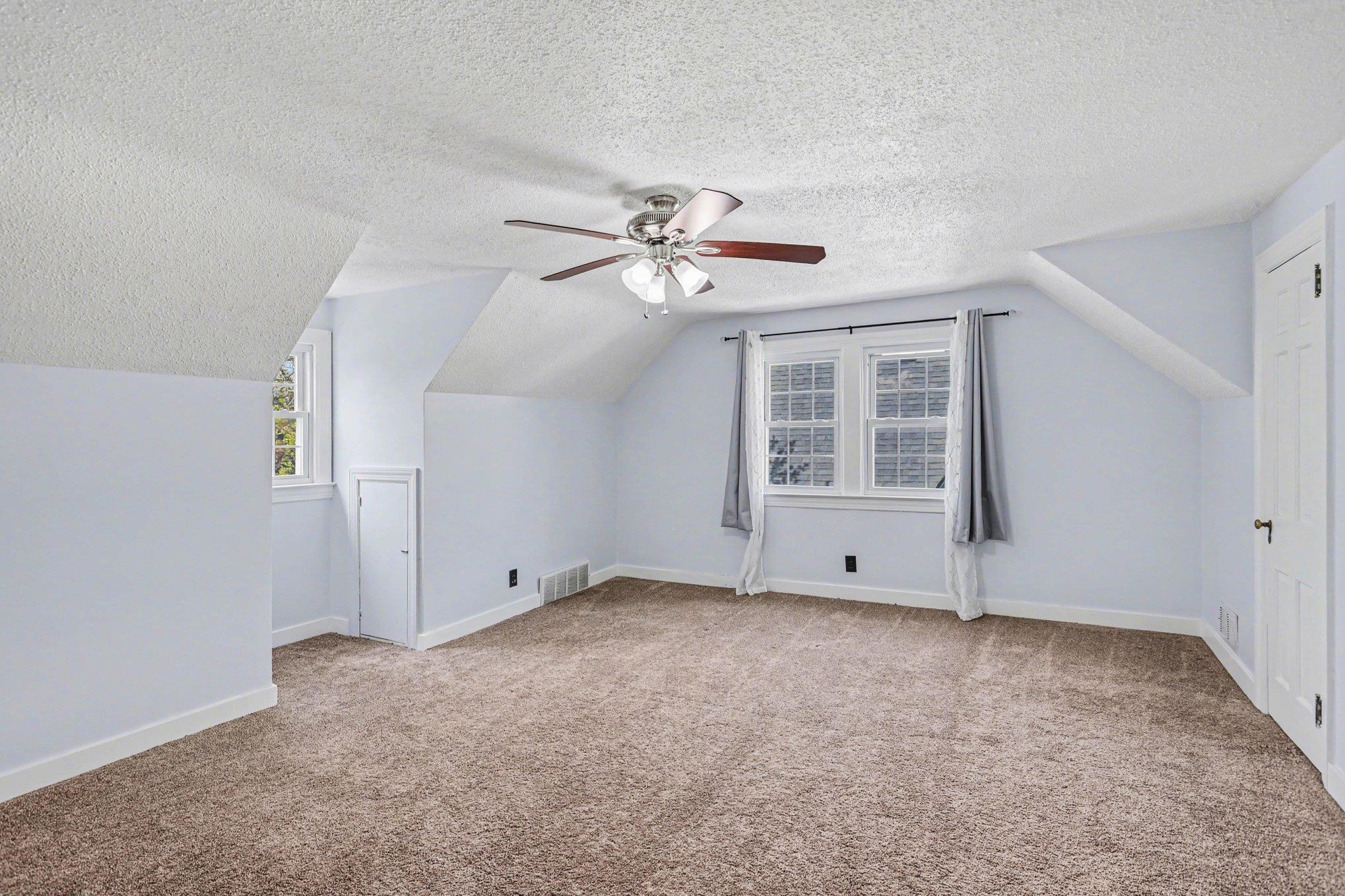 310 Green Avenue Property Photo 13