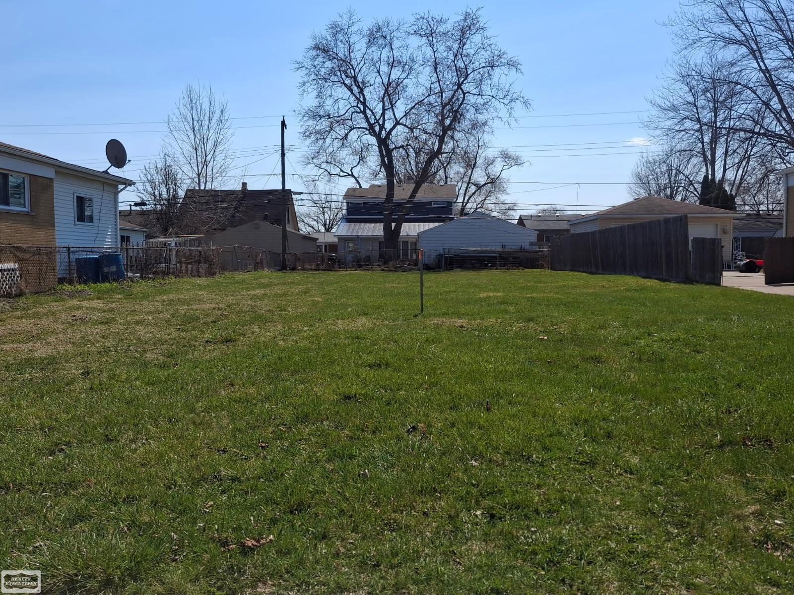 22810 Garfield Street Property Photo 1