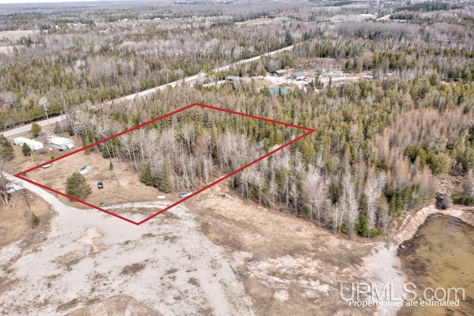 N18728 Co 551 Road Property Photo 1