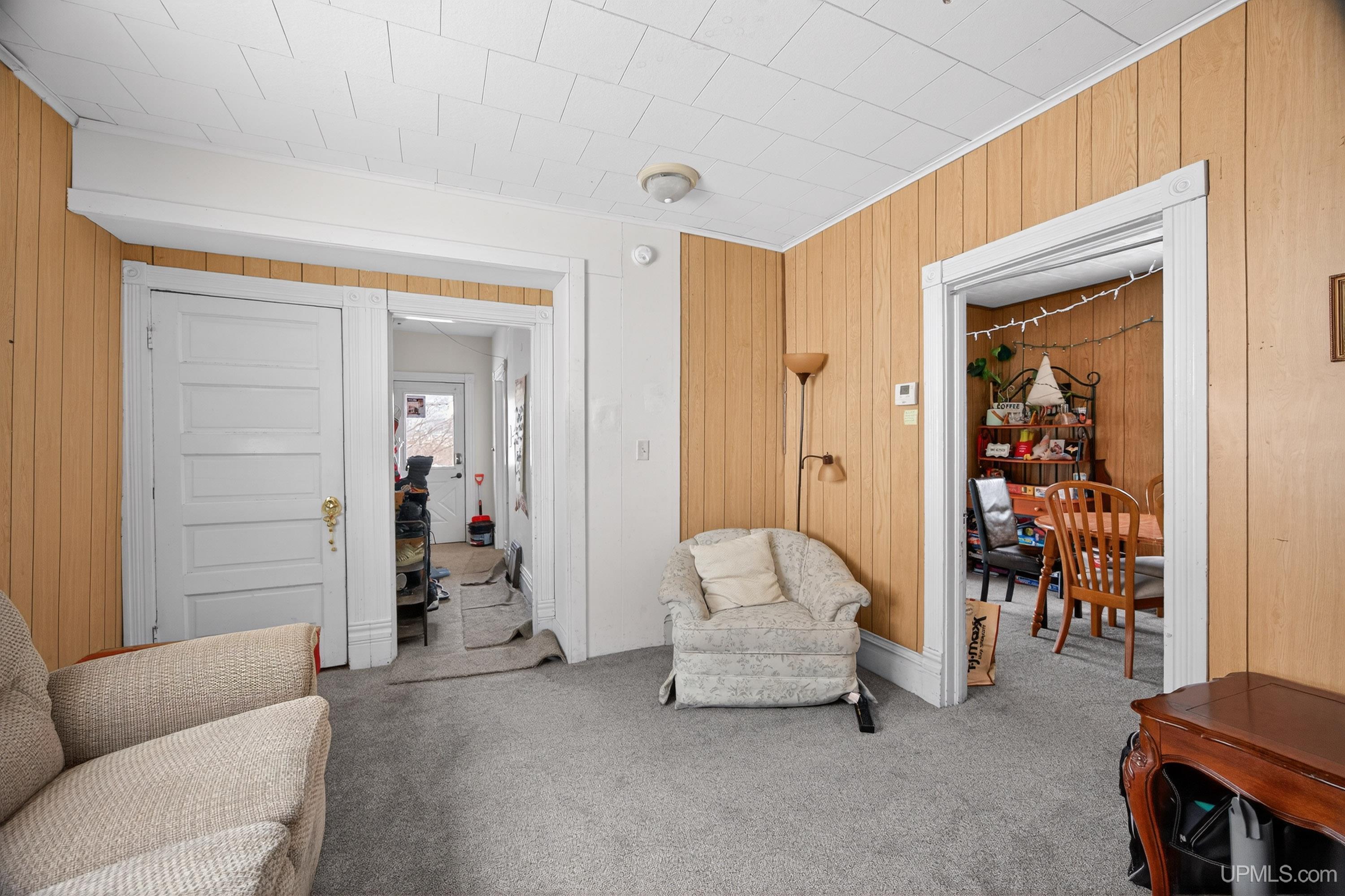 807 E Montezuma Avenue Property Photo 18
