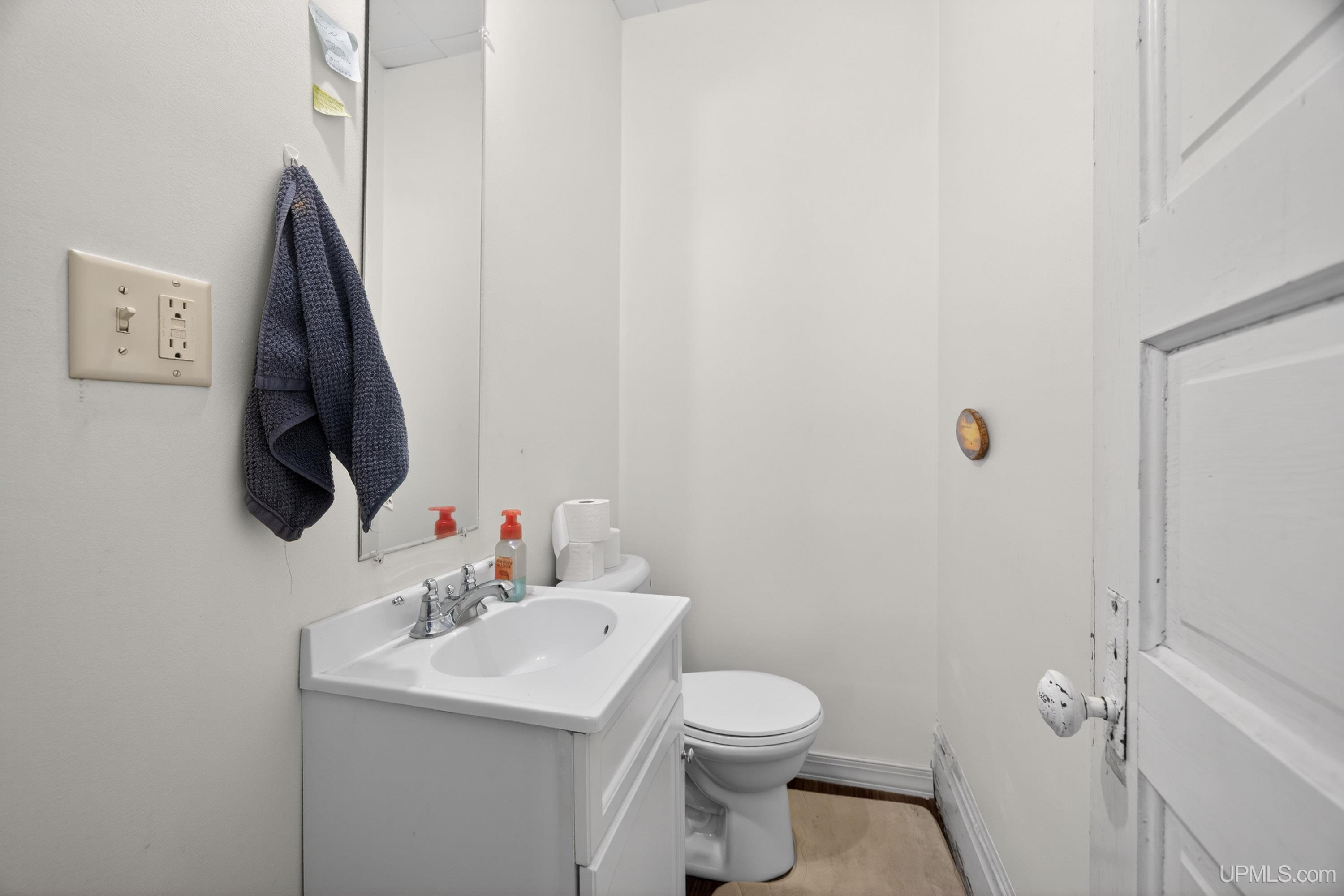 807 E Montezuma Avenue Property Photo 19