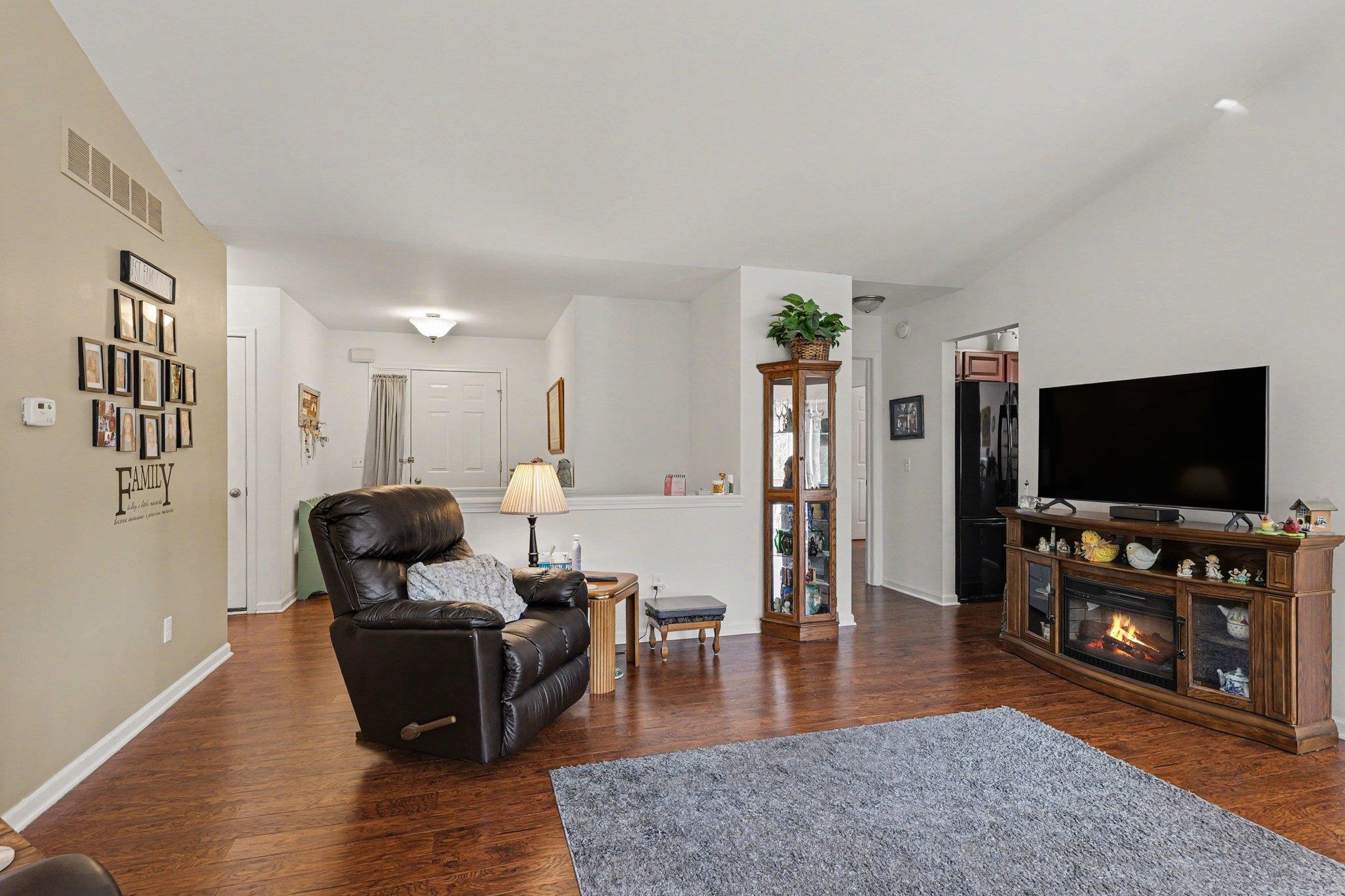 3224 Centennial Oak Court Property Photo 8
