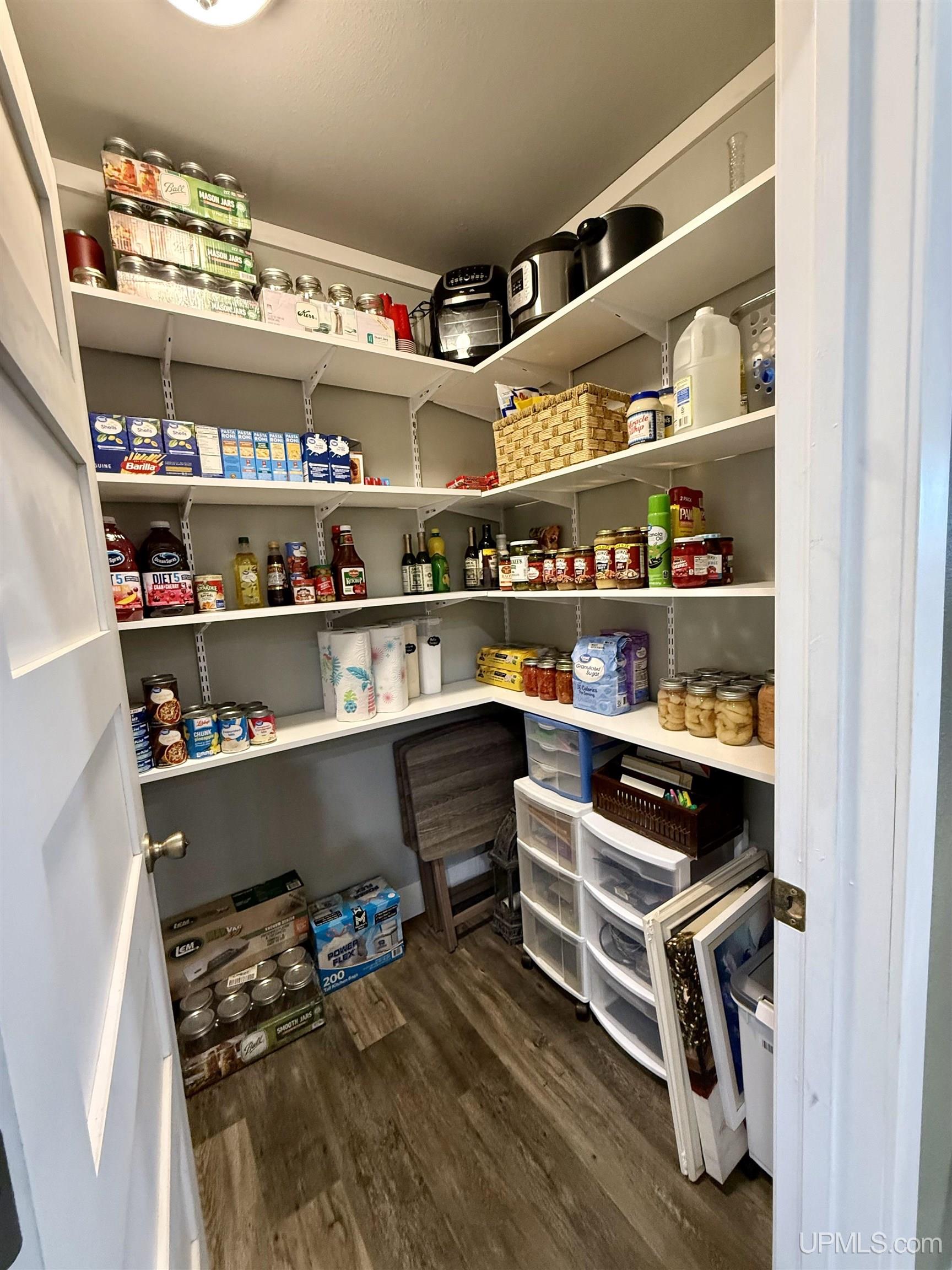 634 E Breitung Avenue Property Photo 20