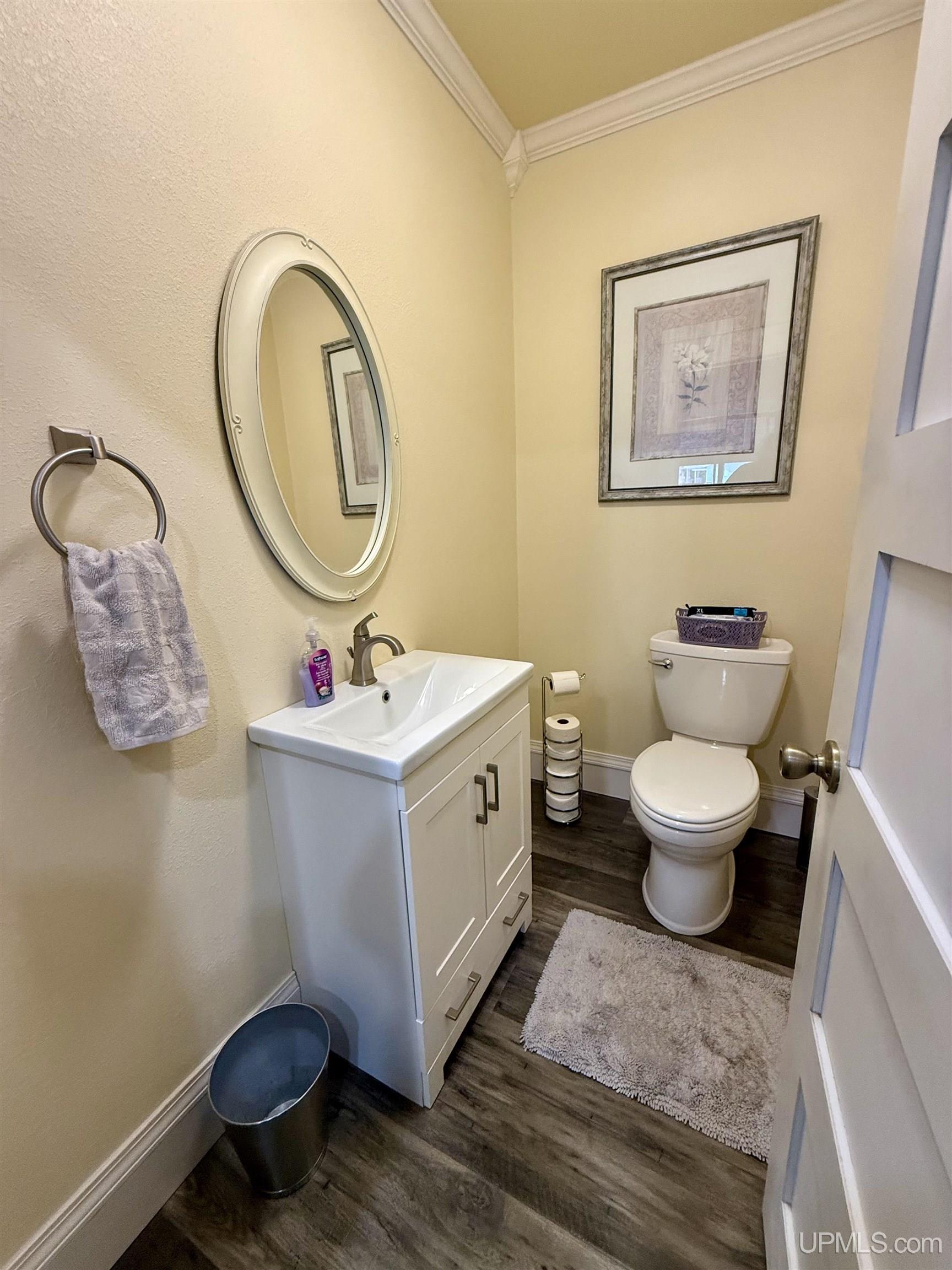 634 E Breitung Avenue Property Photo 21