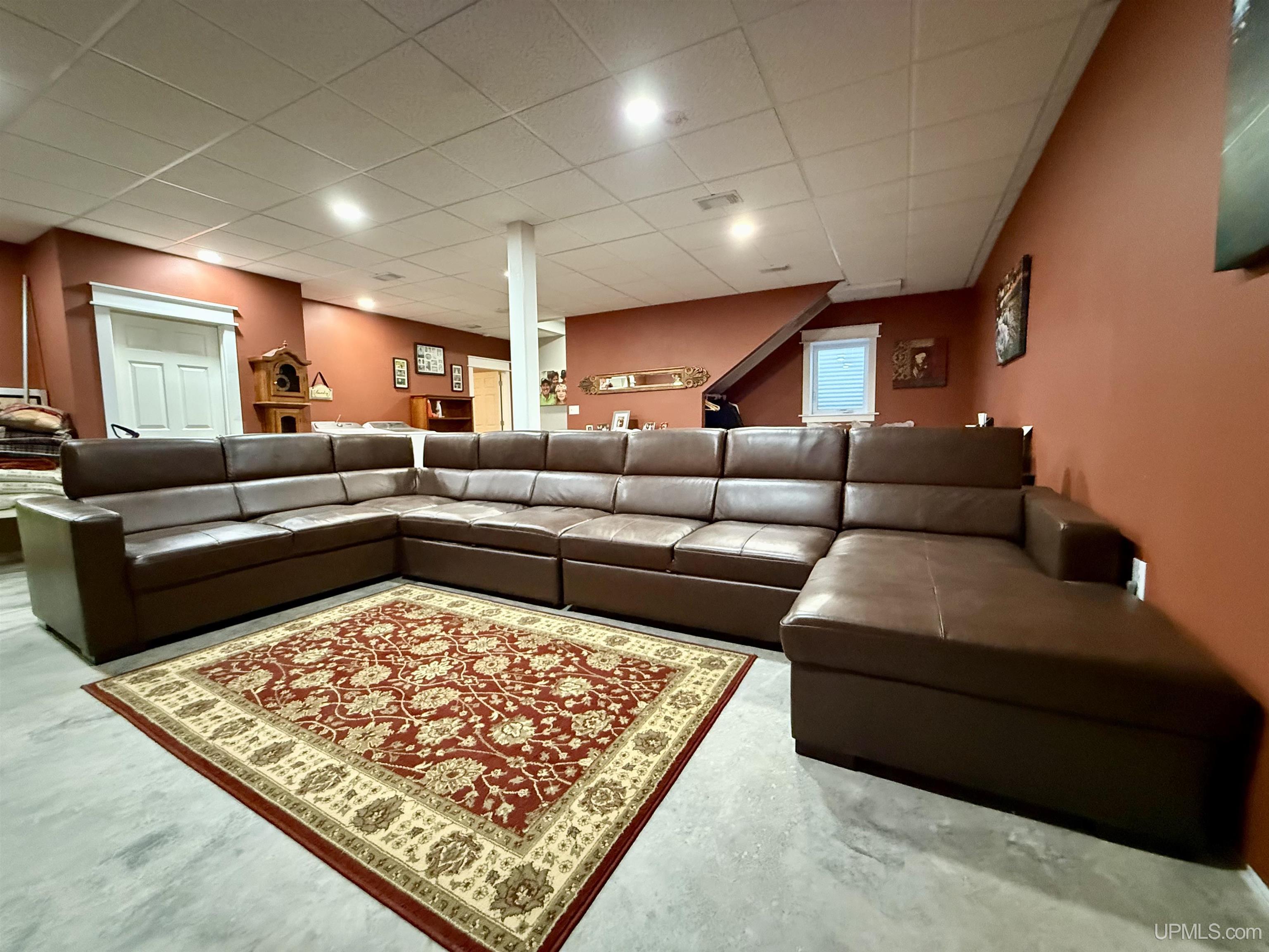 634 E Breitung Avenue Property Photo 37
