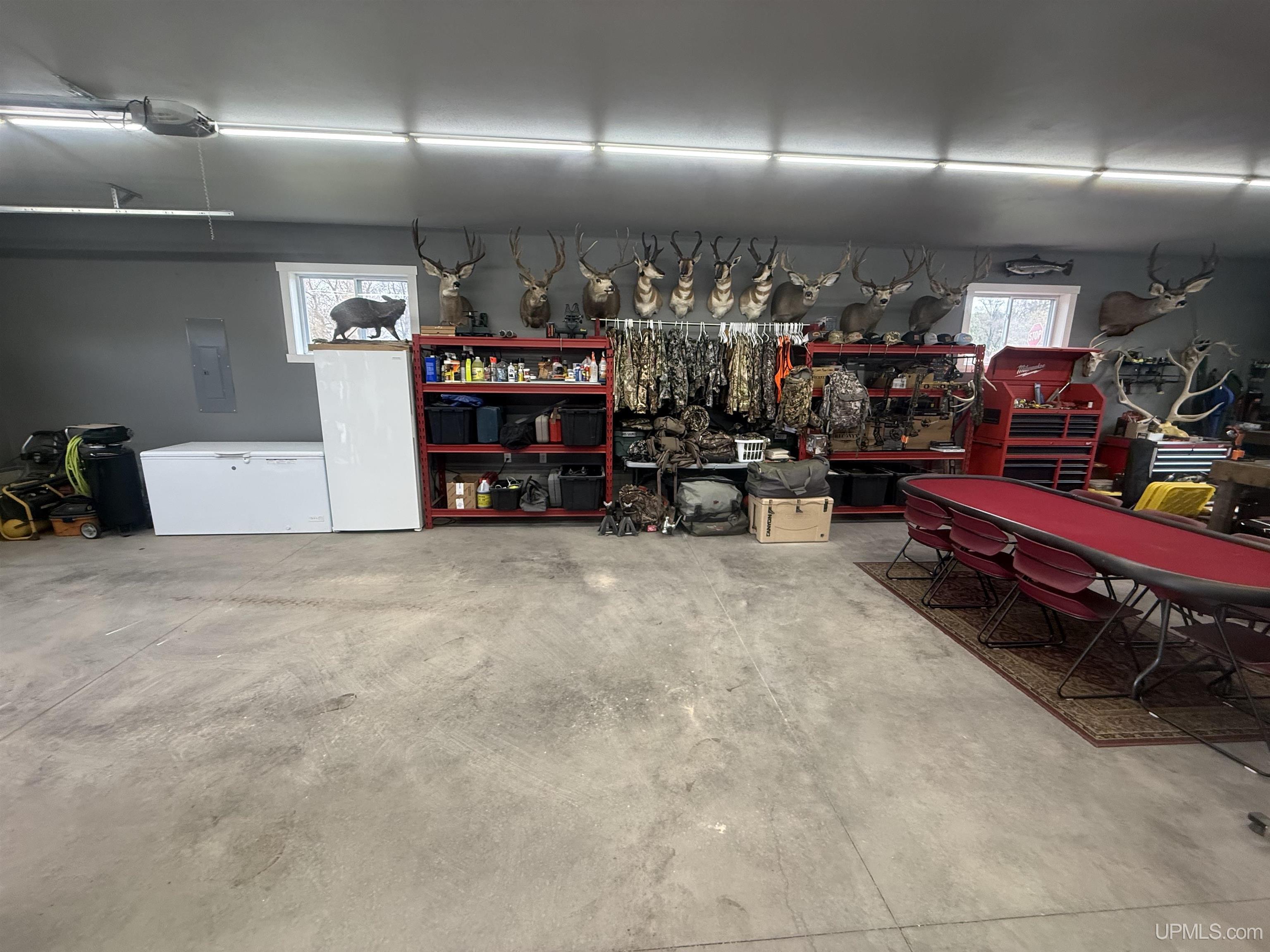 634 E Breitung Avenue Property Photo 68