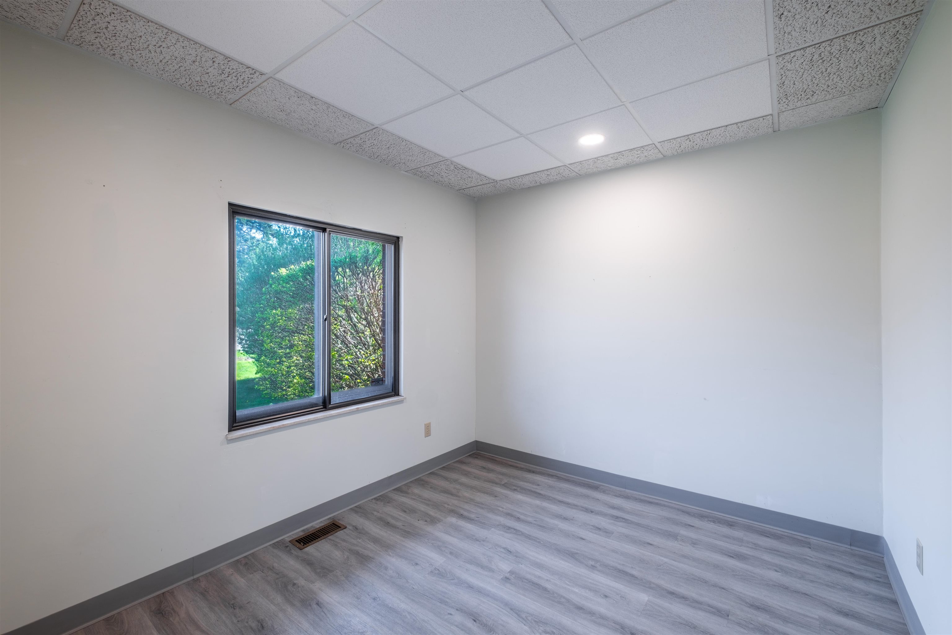 1121 Villa Linde Court Property Photo 8