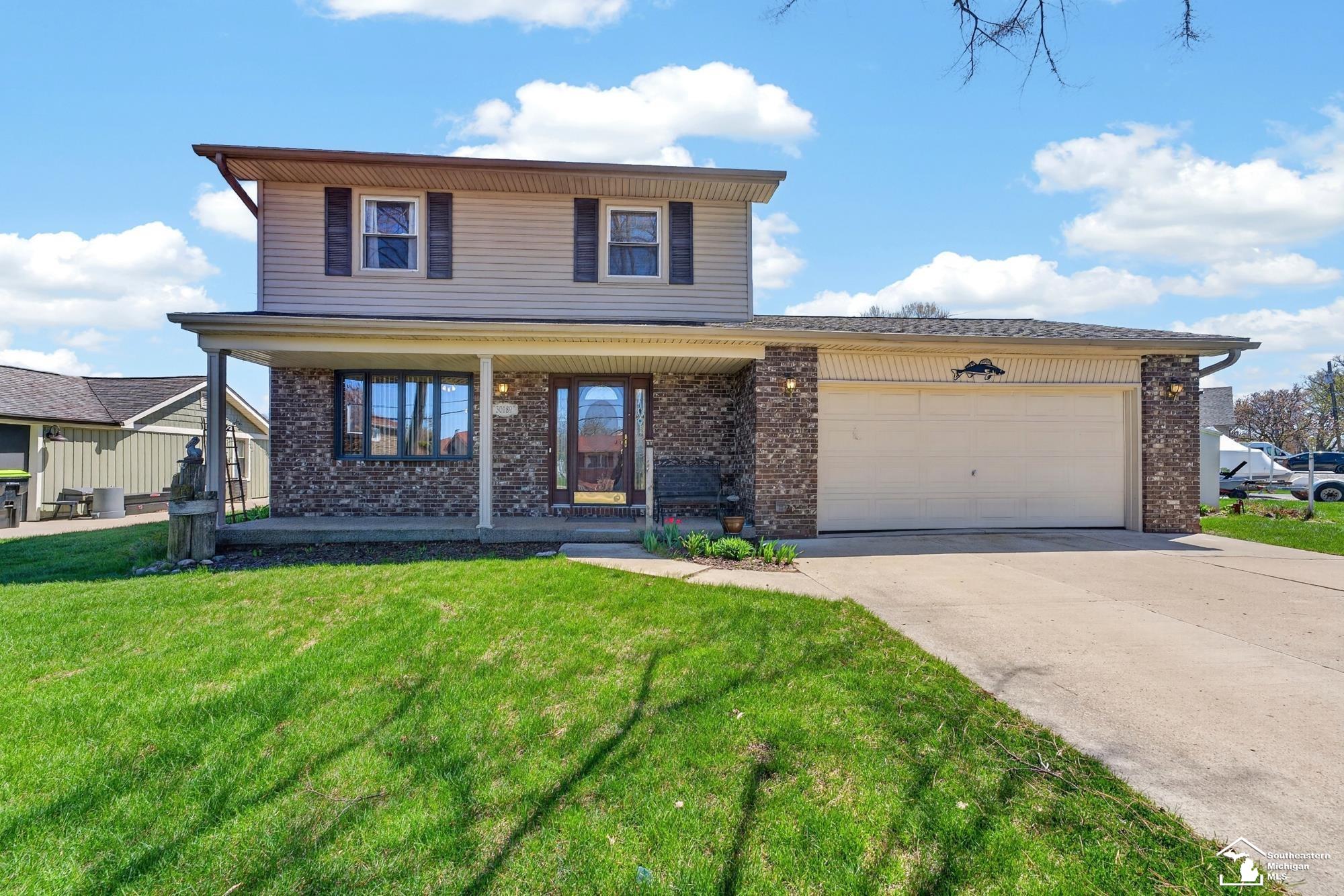 30189 Pointe Drive Property Photo 1