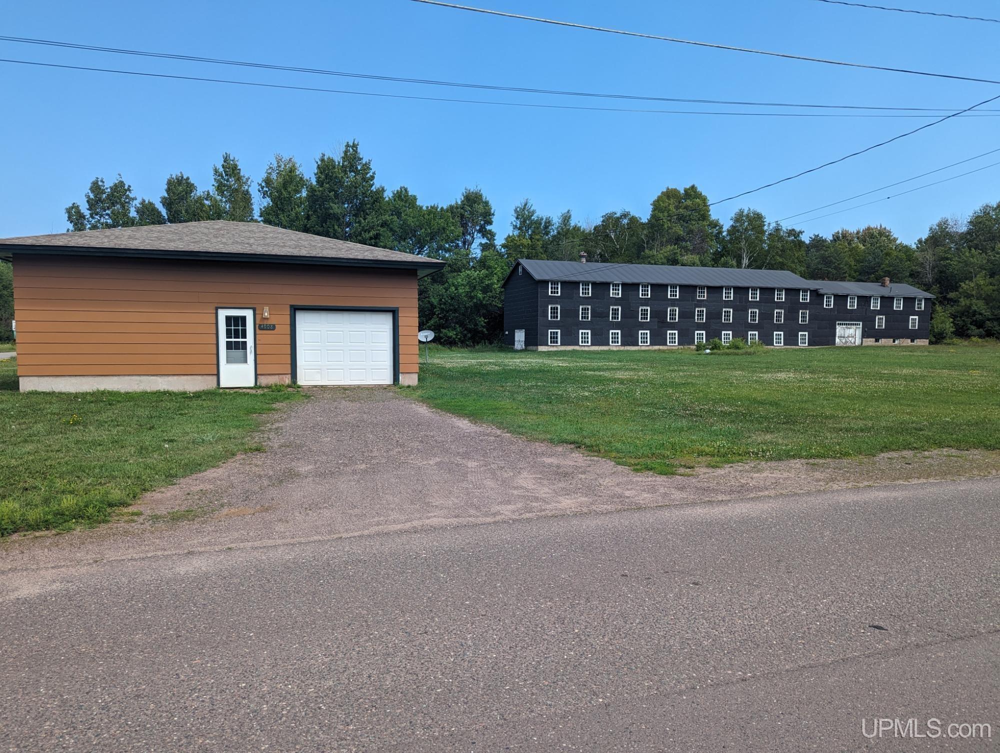 4908 Margaret Street Property Photo 2