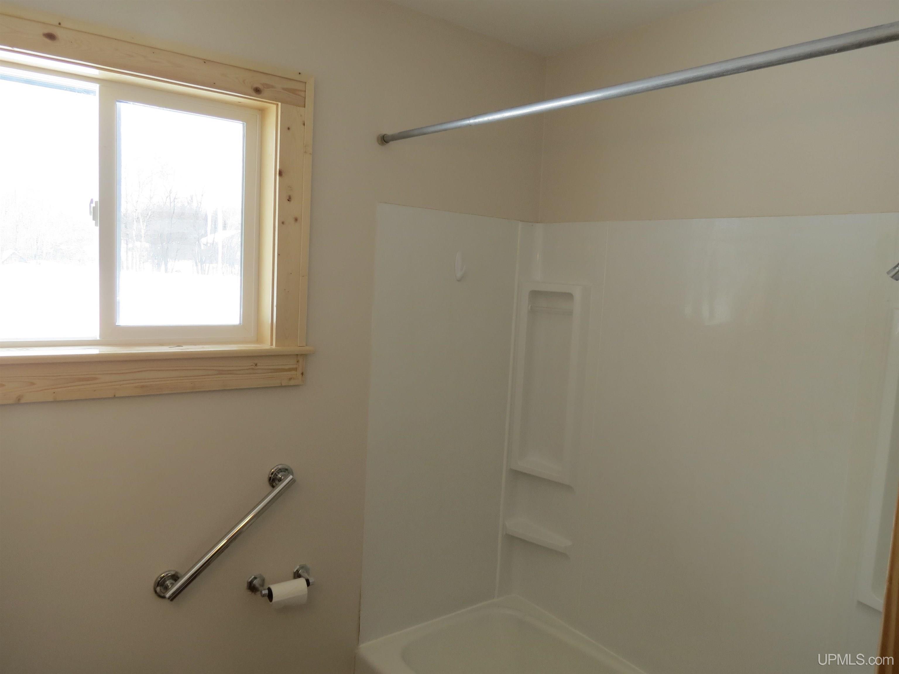 4908 Margaret Street Property Photo 10