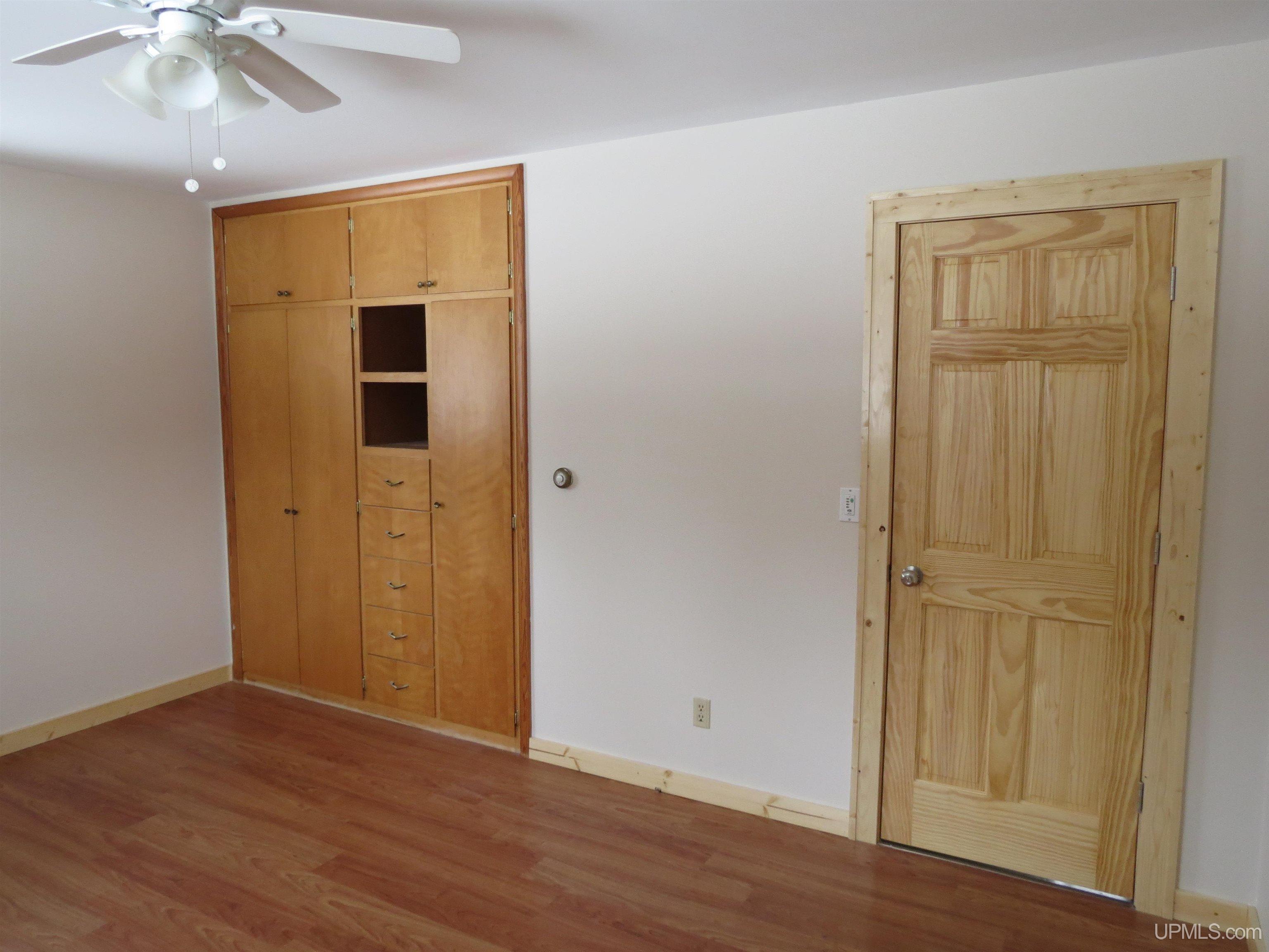 4908 Margaret Street Property Photo 12