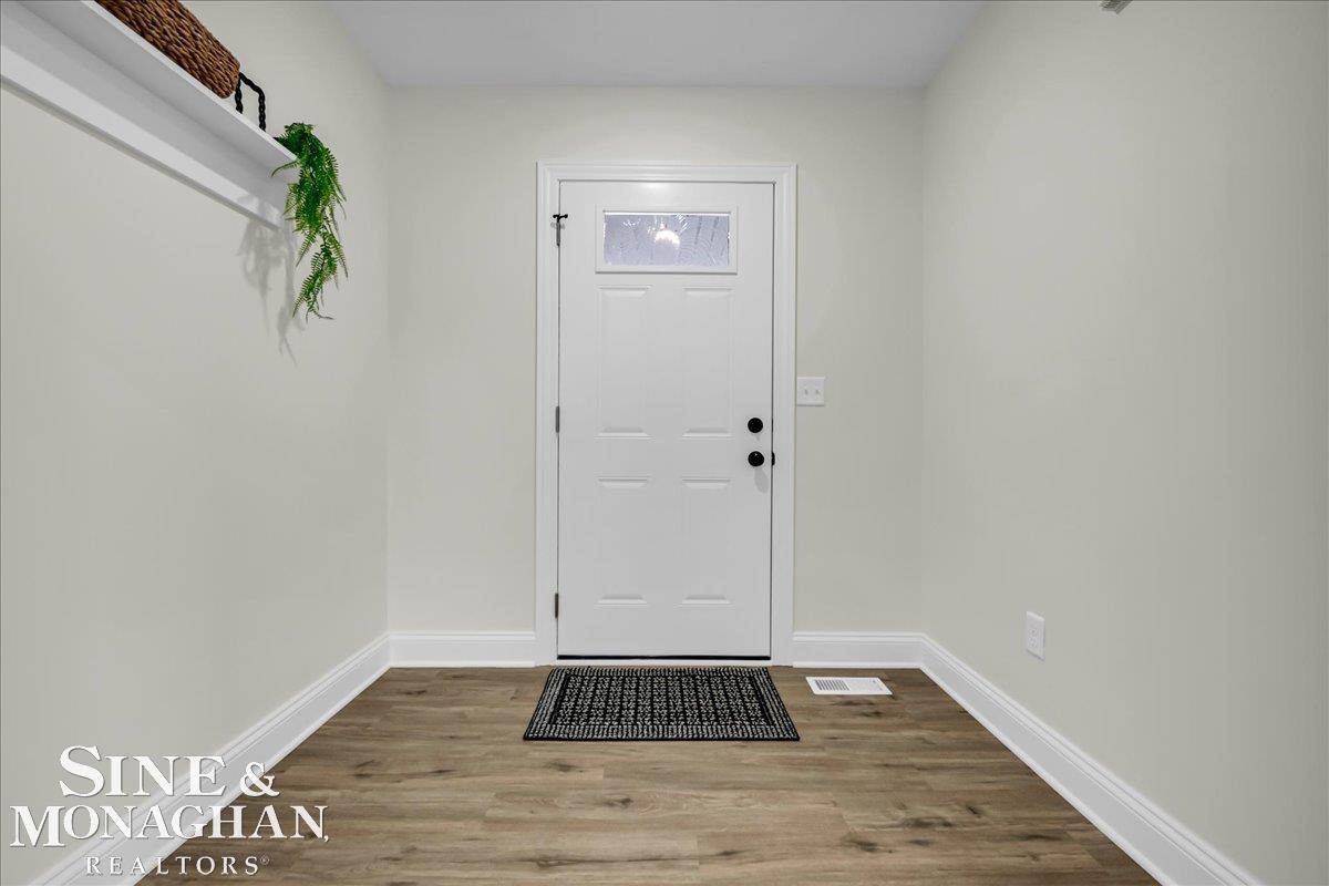 210 Oregon Avenue Property Photo 4