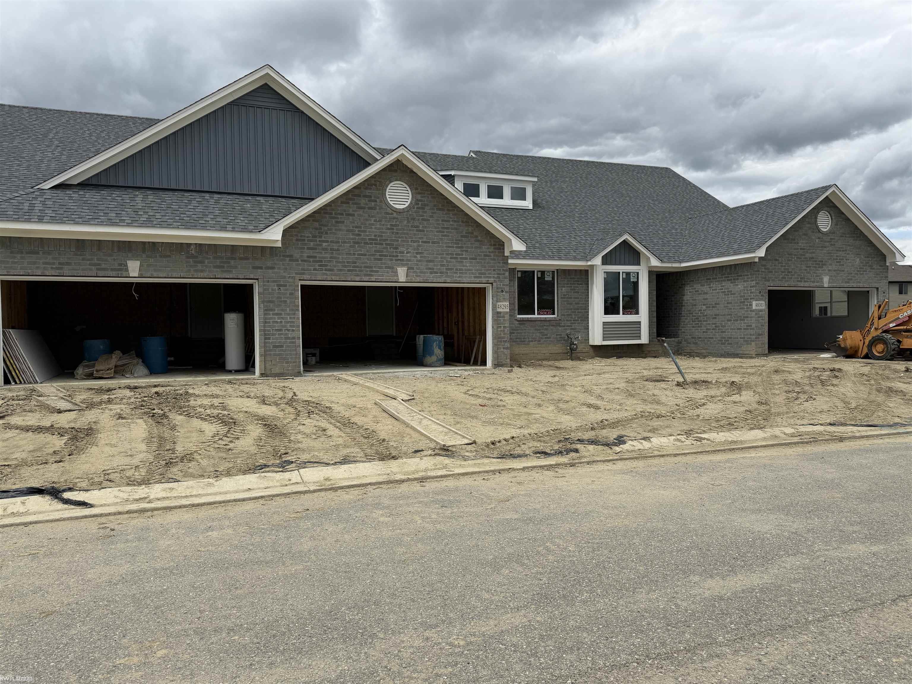 48303 Frangrove Lane Property Photo 1